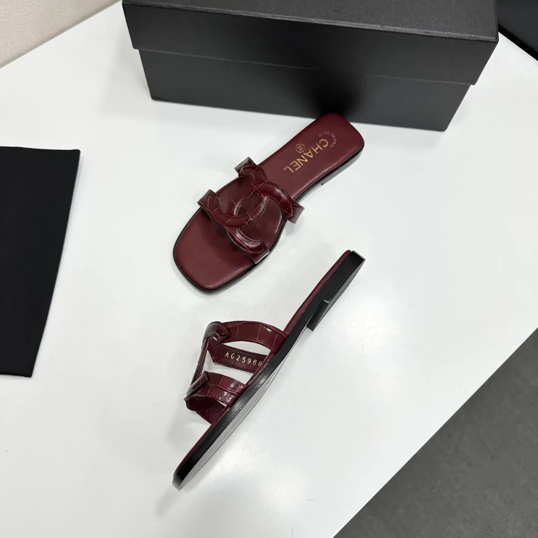 Шлепанцы Женские Chanel 11529463