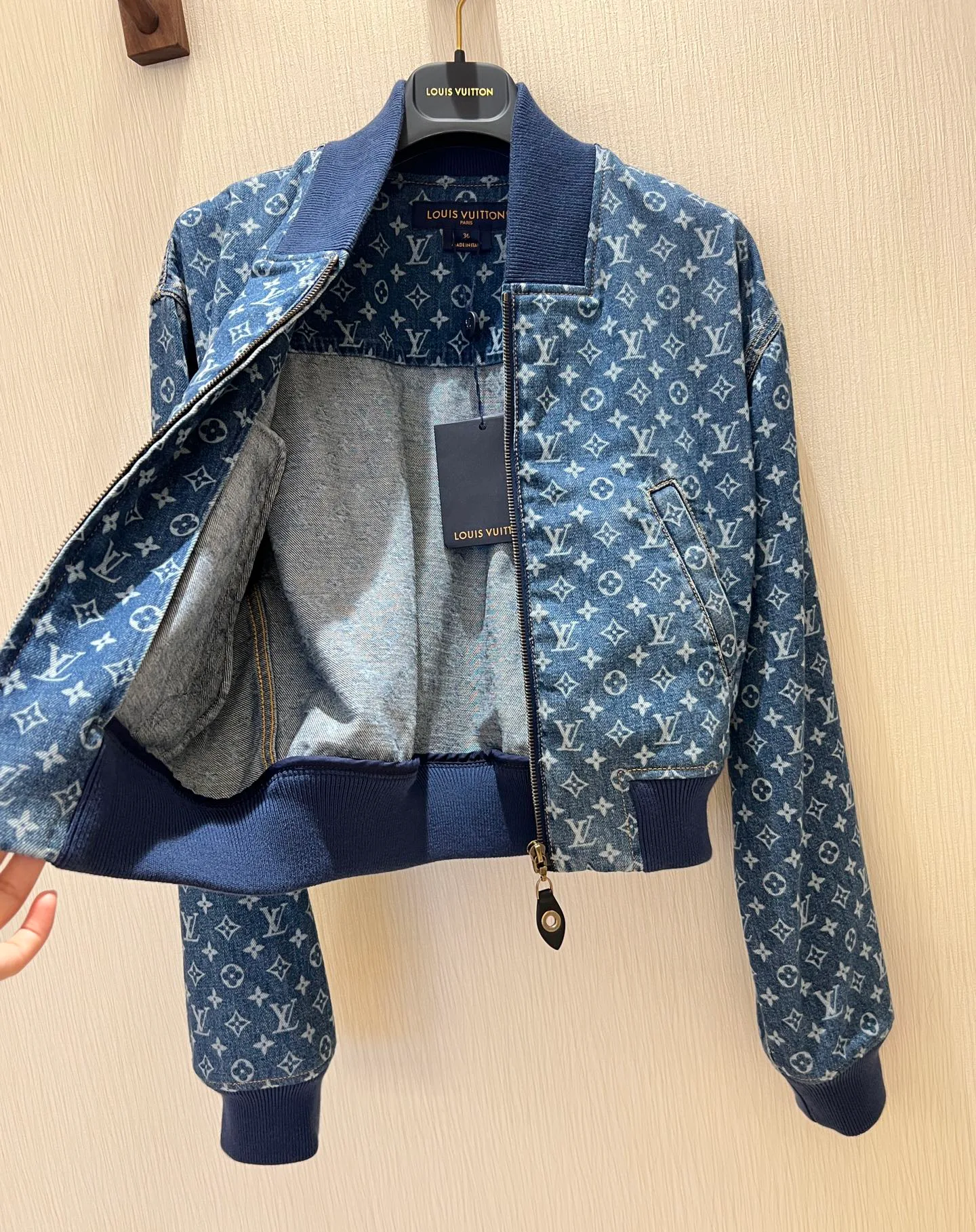 Костюмы Женские Louis Vuitton 2260938