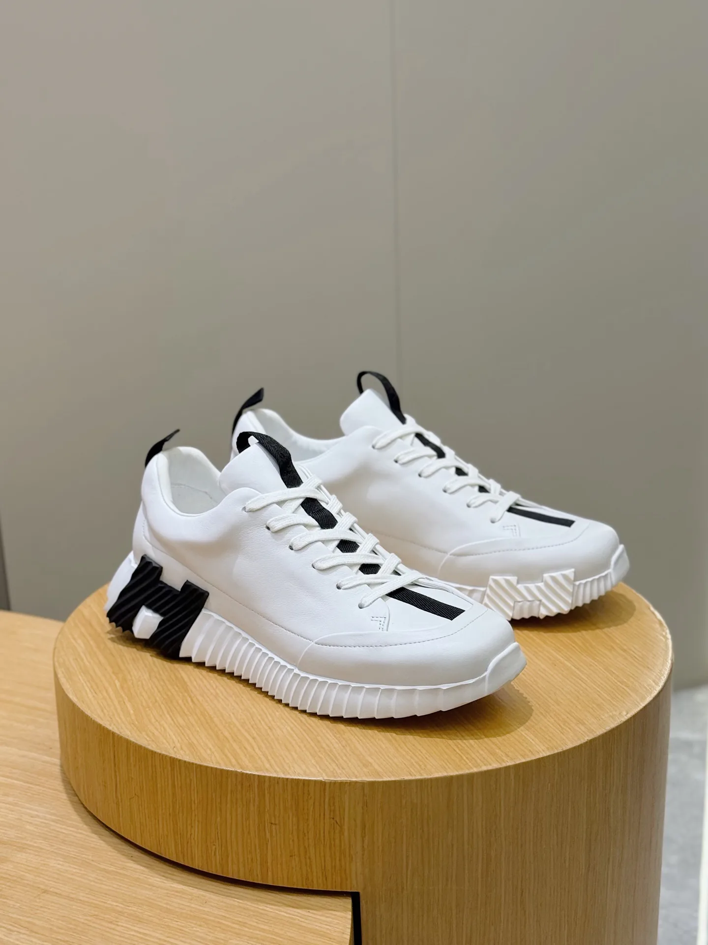 Кроссовки Мужские Hermes 2326900