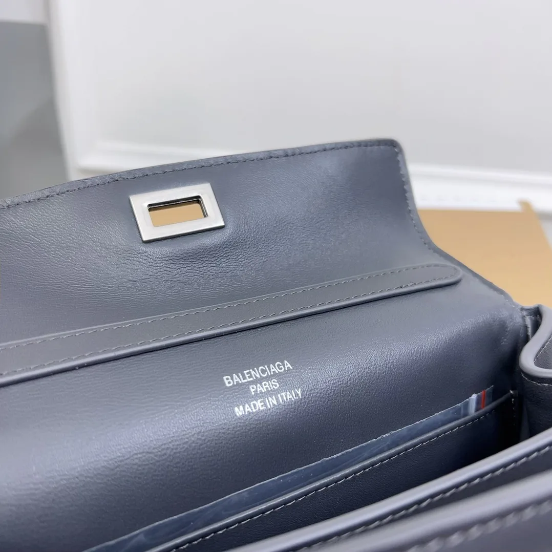 Классические Сумки Женские Balenciaga 11872224