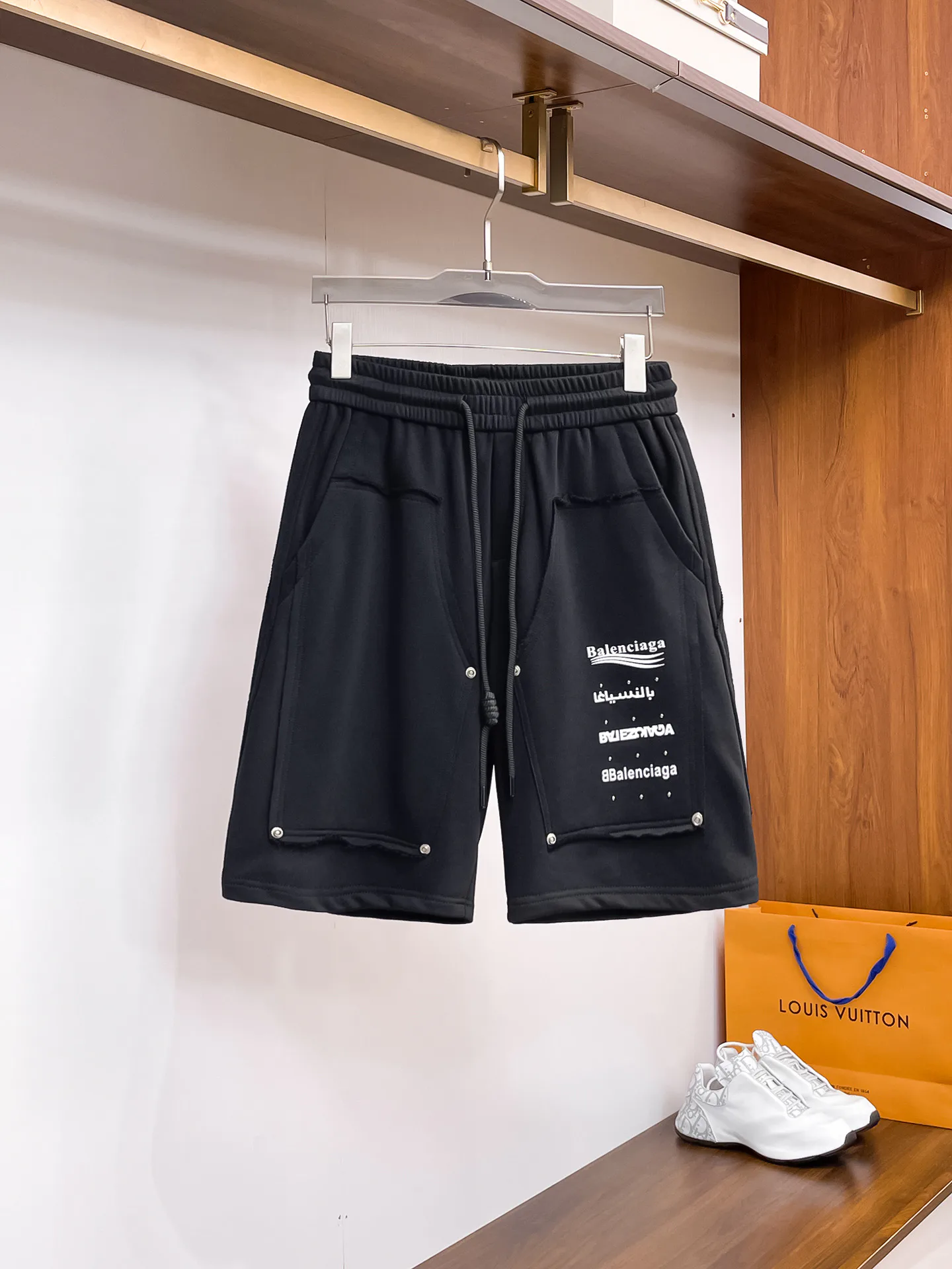 Шорты Мужские Balenciaga 13417591