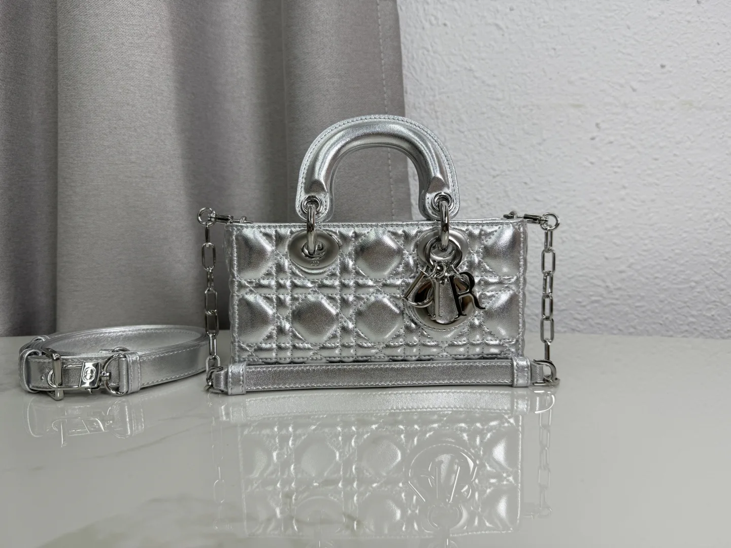 Классические Сумки Женские Christian Dior 18116444