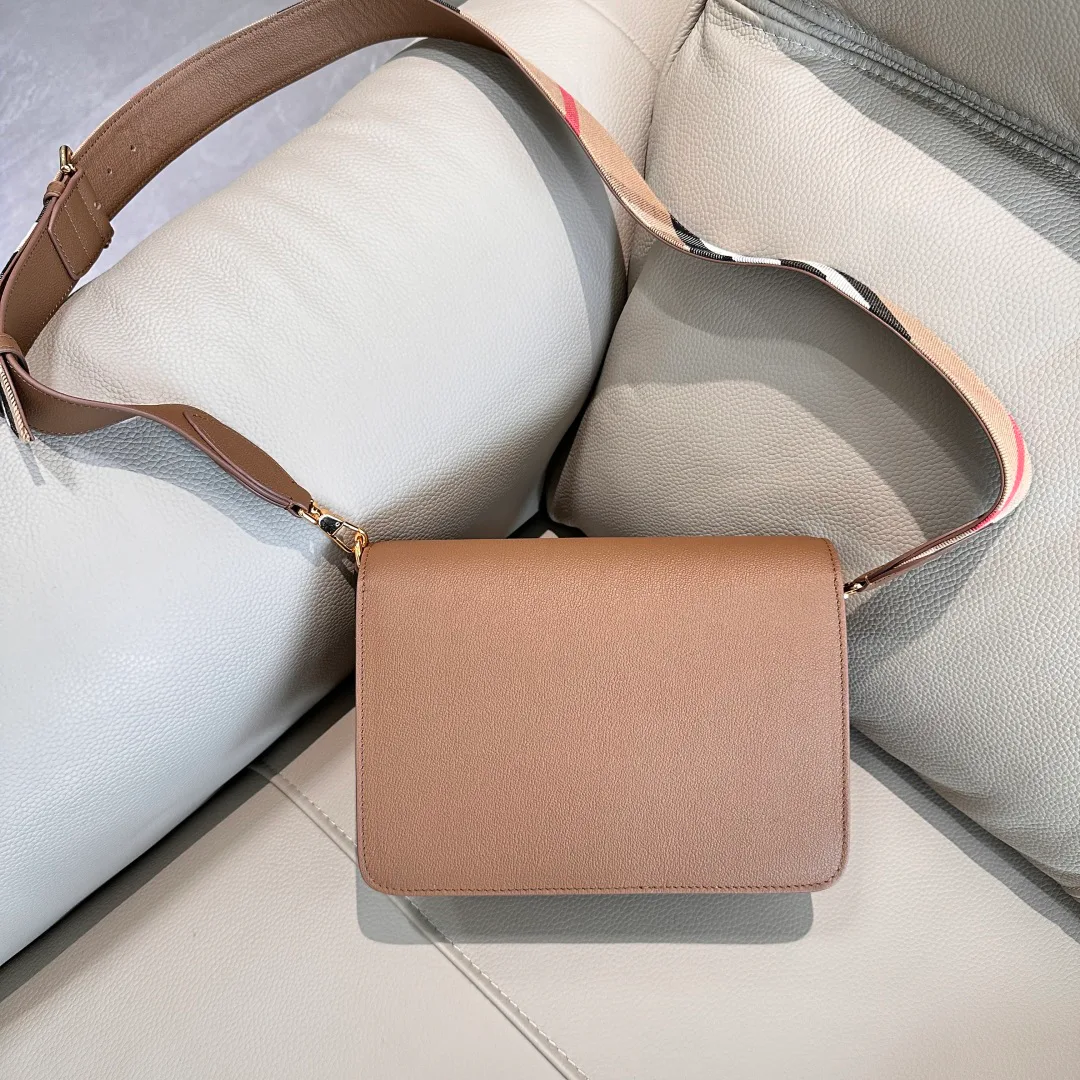 Сумки На Ремне Женские Burberry 5063057