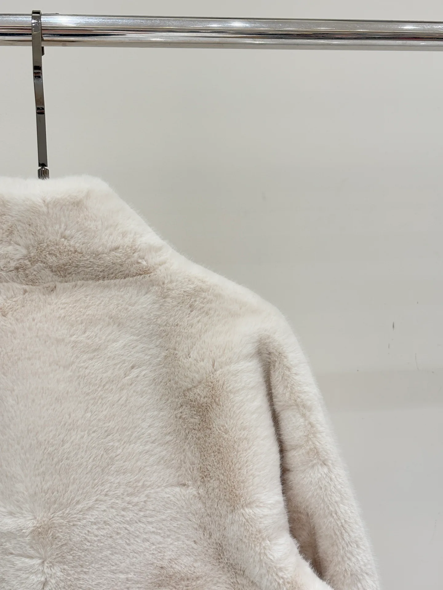 Куртки И Пуховики Женские Miu Miu 272924