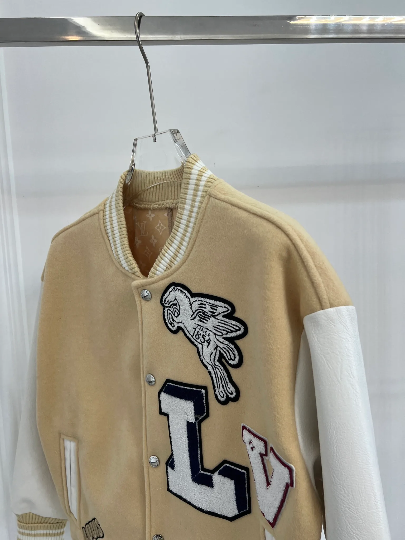 Жакеты Женские Louis Vuitton 12842388