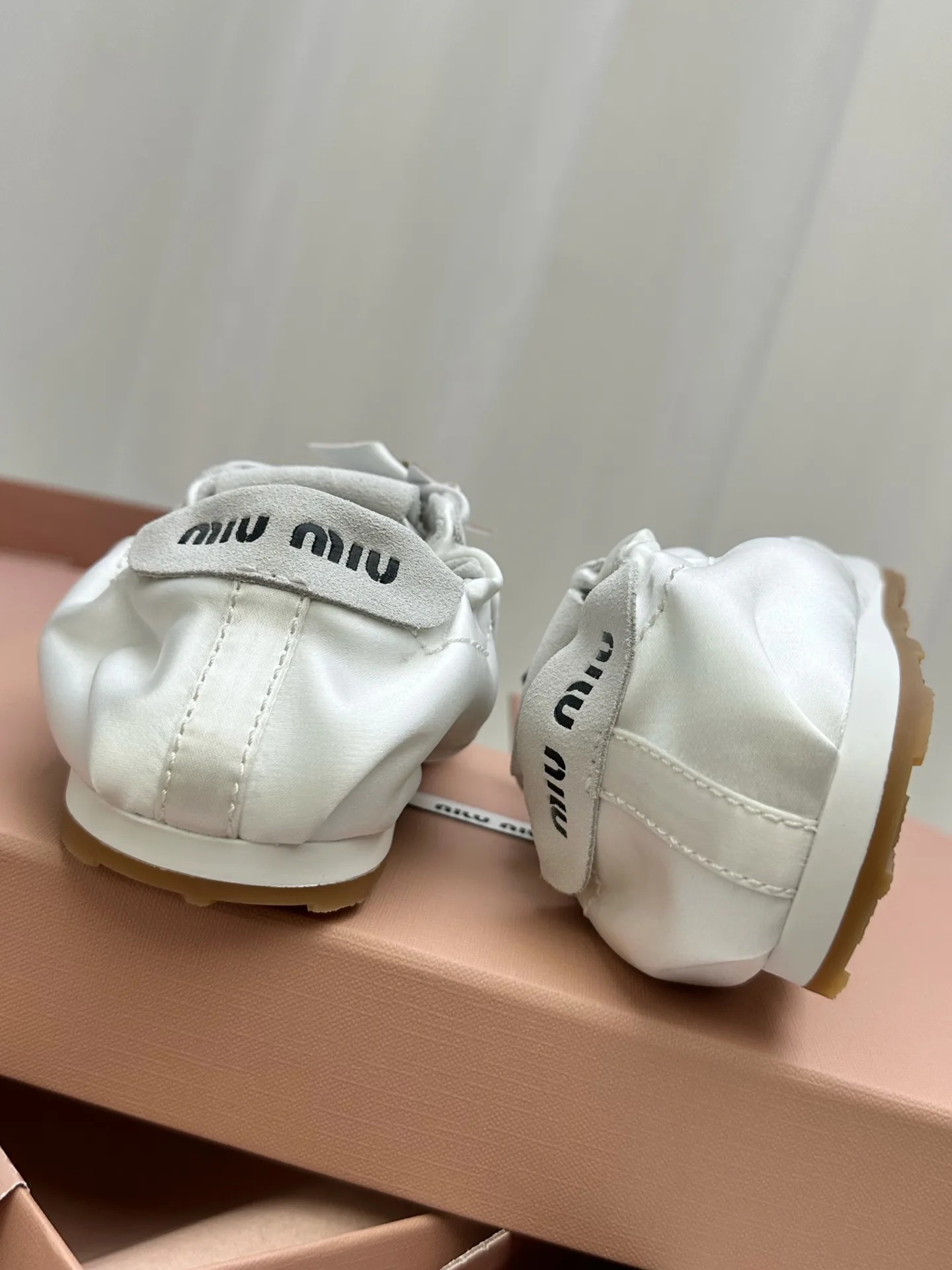 Кроссовки Женские Miu Miu 1059672