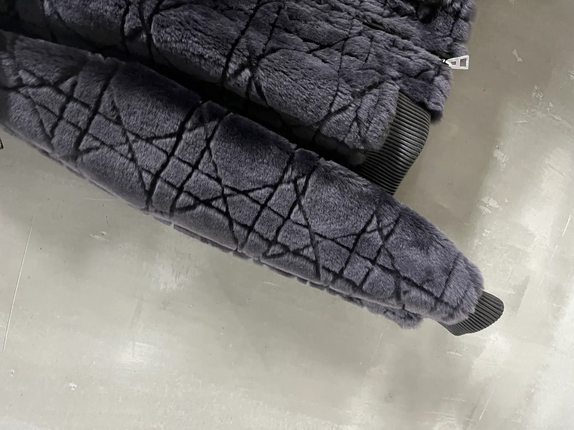 Кожаные Куртки И Дублёнки Женские Christian Dior 783402