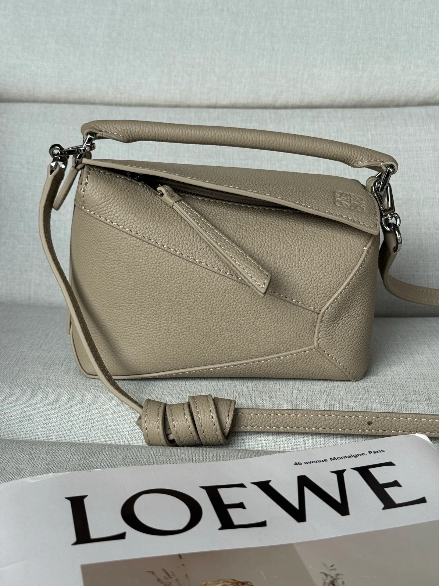 Классические Сумки Женские Loewe 11621917