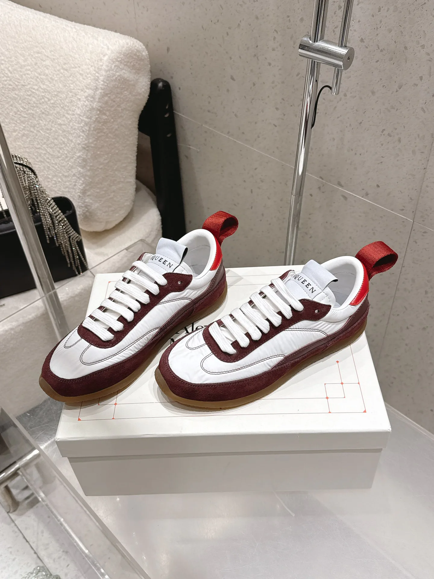 Кроссовки Женские Alexander Mcqueen 914352