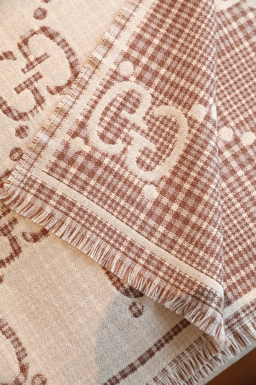 Шарфы Gucci 1313346