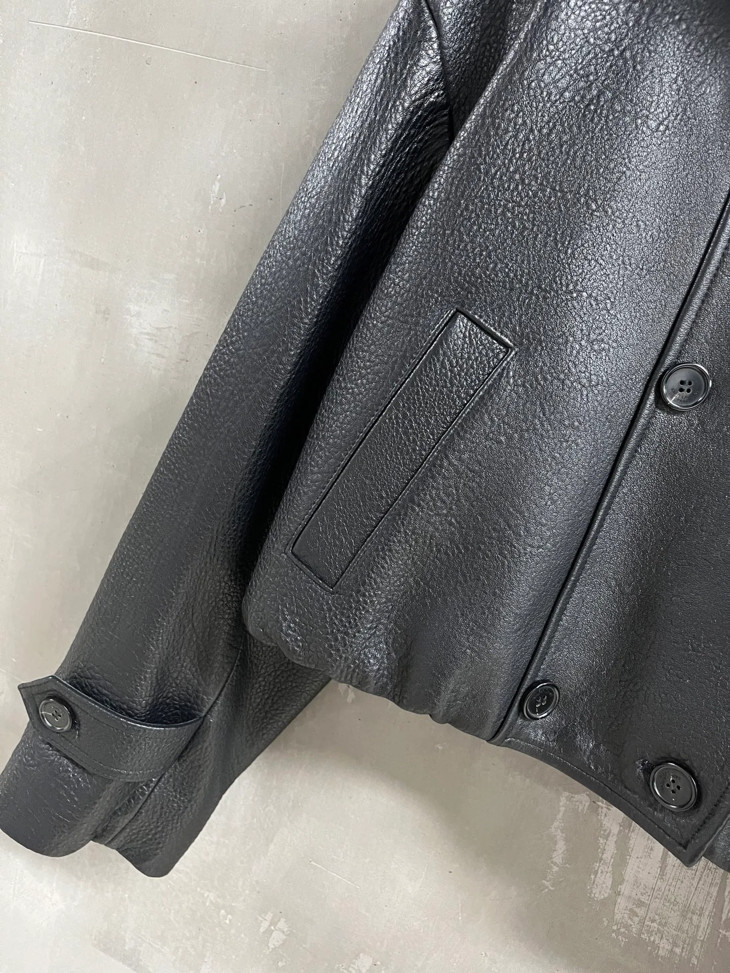 Кожаные Куртки И Дублёнки Женские Saint Laurent 18417980