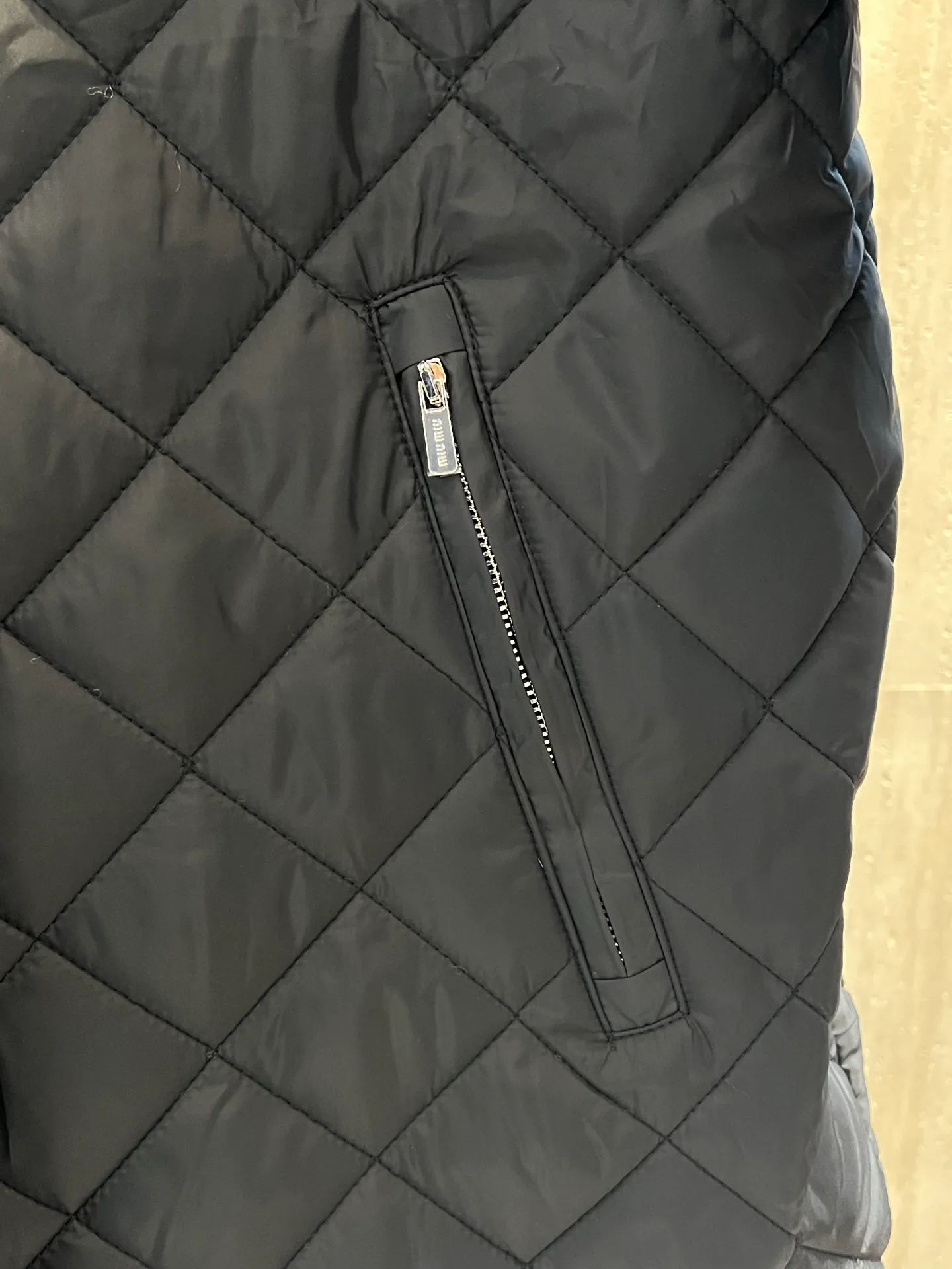 Куртки И Пуховики Женские Miu Miu 18723380