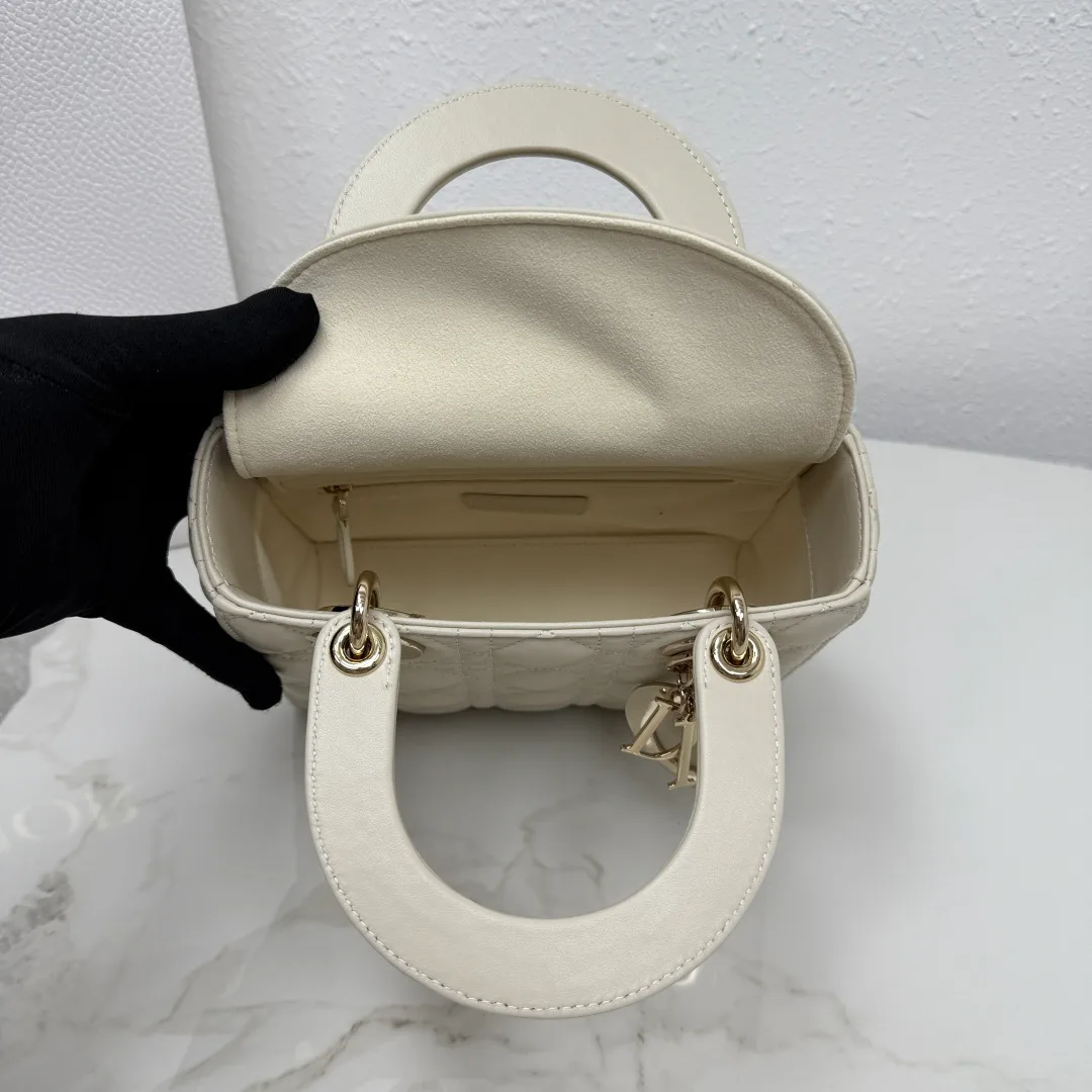 Классические Сумки Женские Christian Dior 17220902