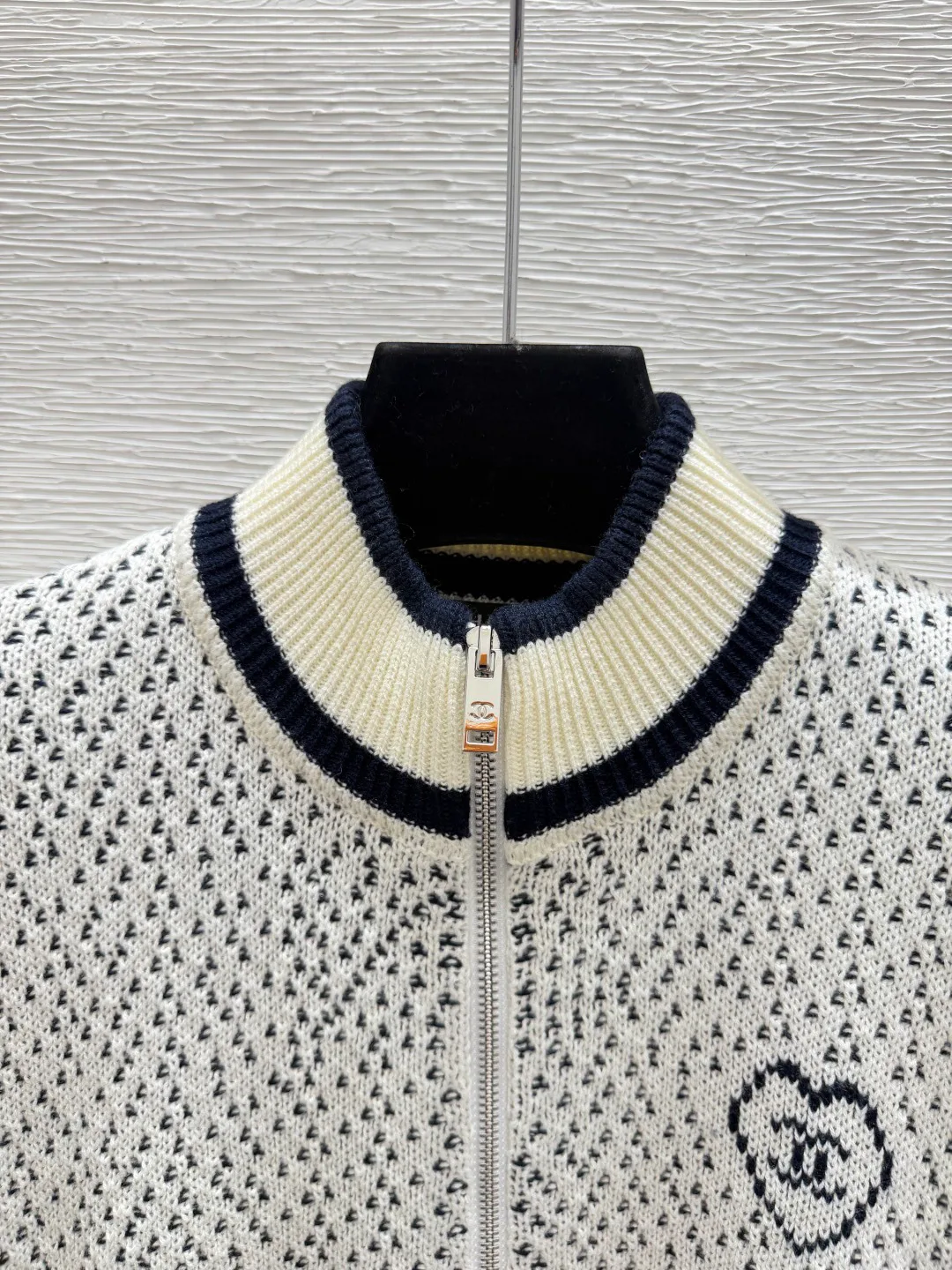 Джемперы И Свитеры Женские Chanel 18827214