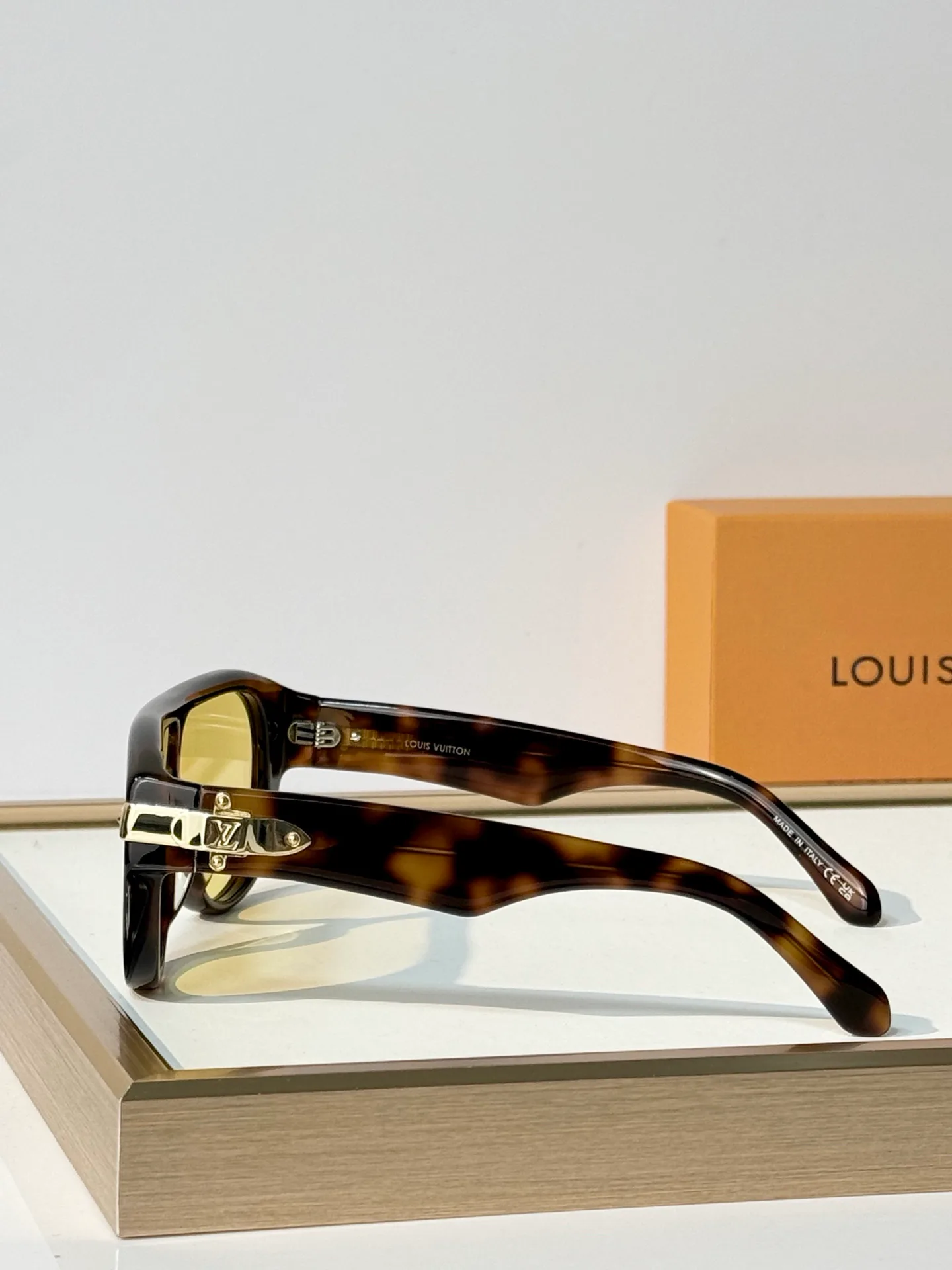 Очки Louis Vuitton 18453192