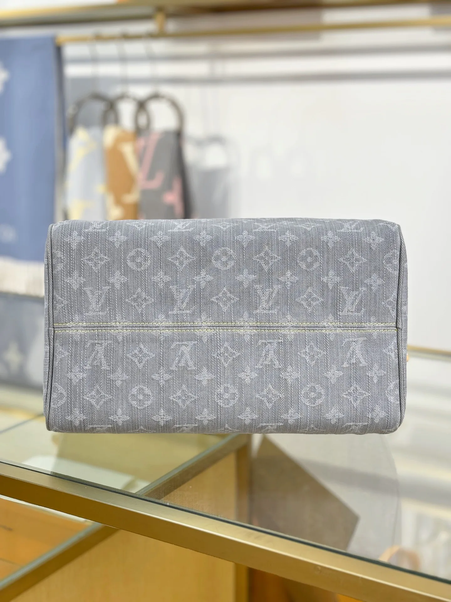 Классические Сумки Женские Louis Vuitton 18153142