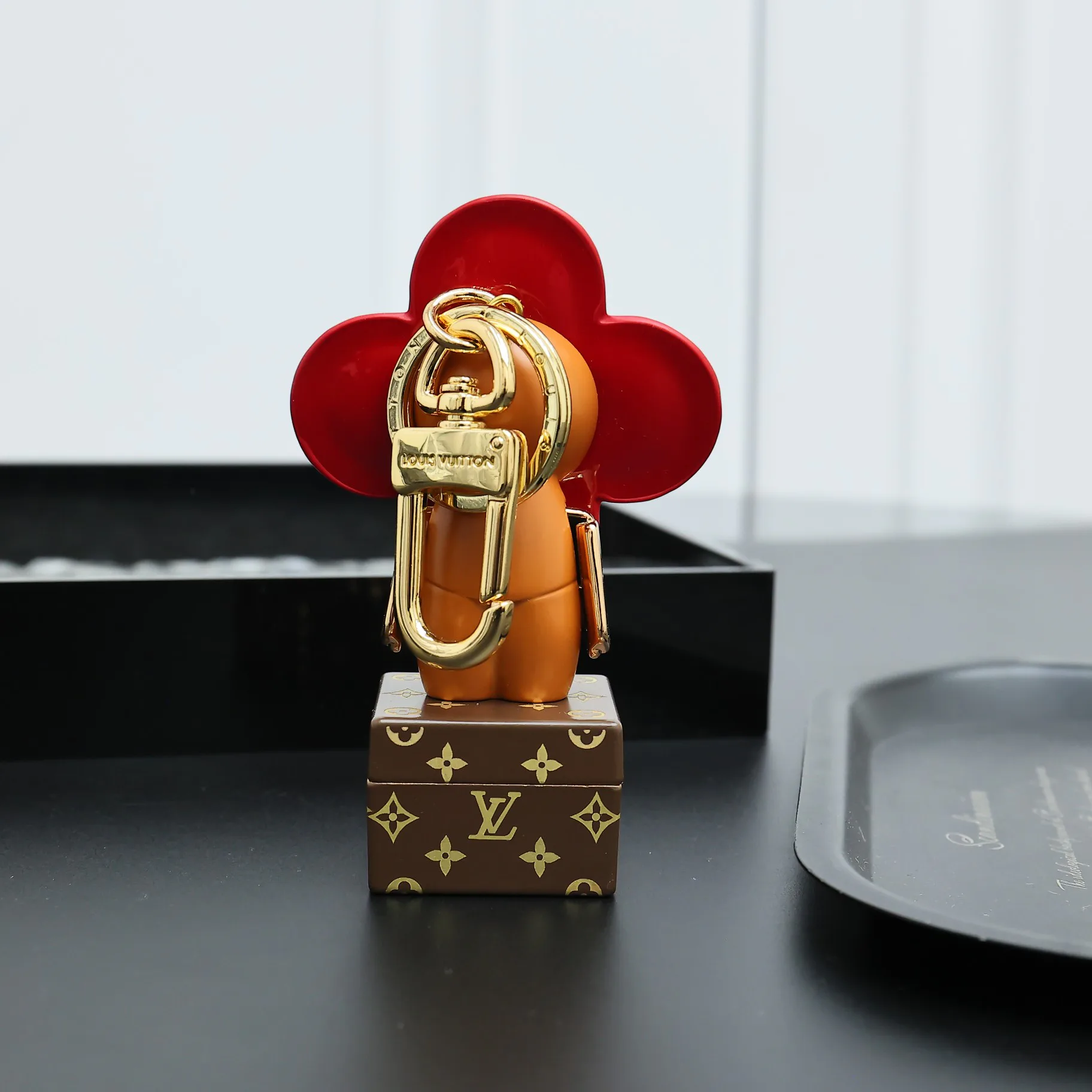 Ключницы Louis Vuitton 909915