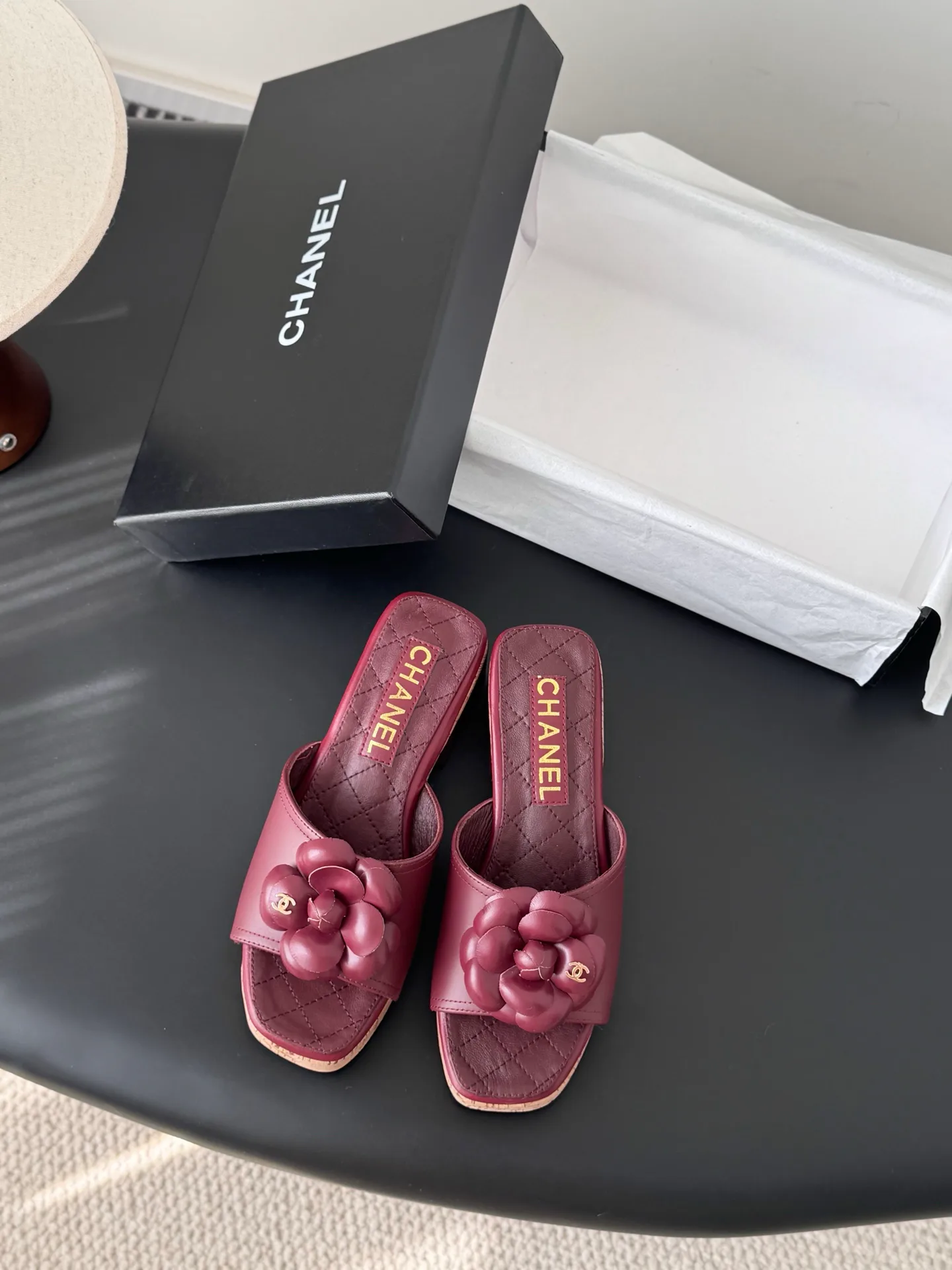Шлепанцы Женские Chanel 10874616