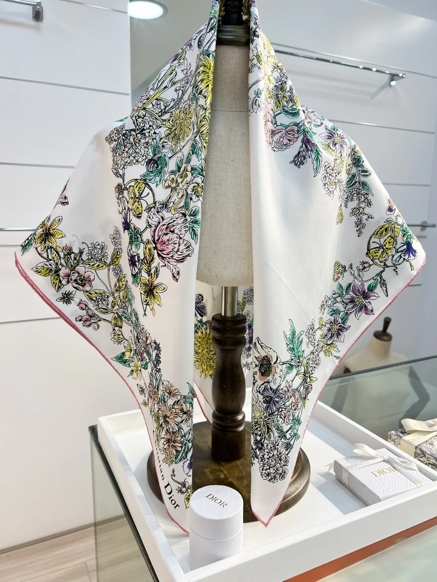 Платки Christian Dior 12683812