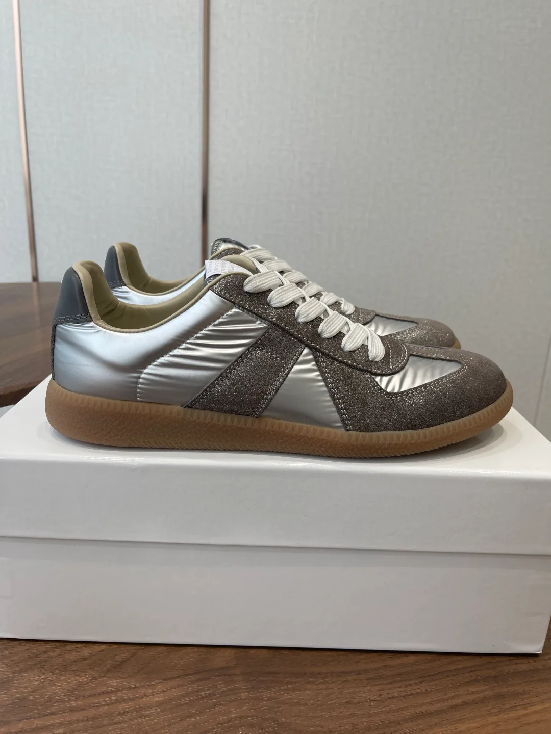 Кроссовки Женские Maison Margiela 11867620