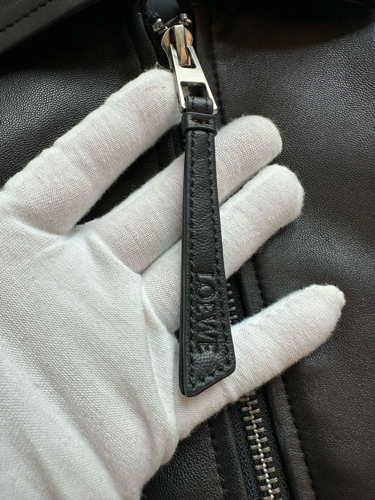 Кожаные Куртки И Дублёнки Женские Loewe 11283424