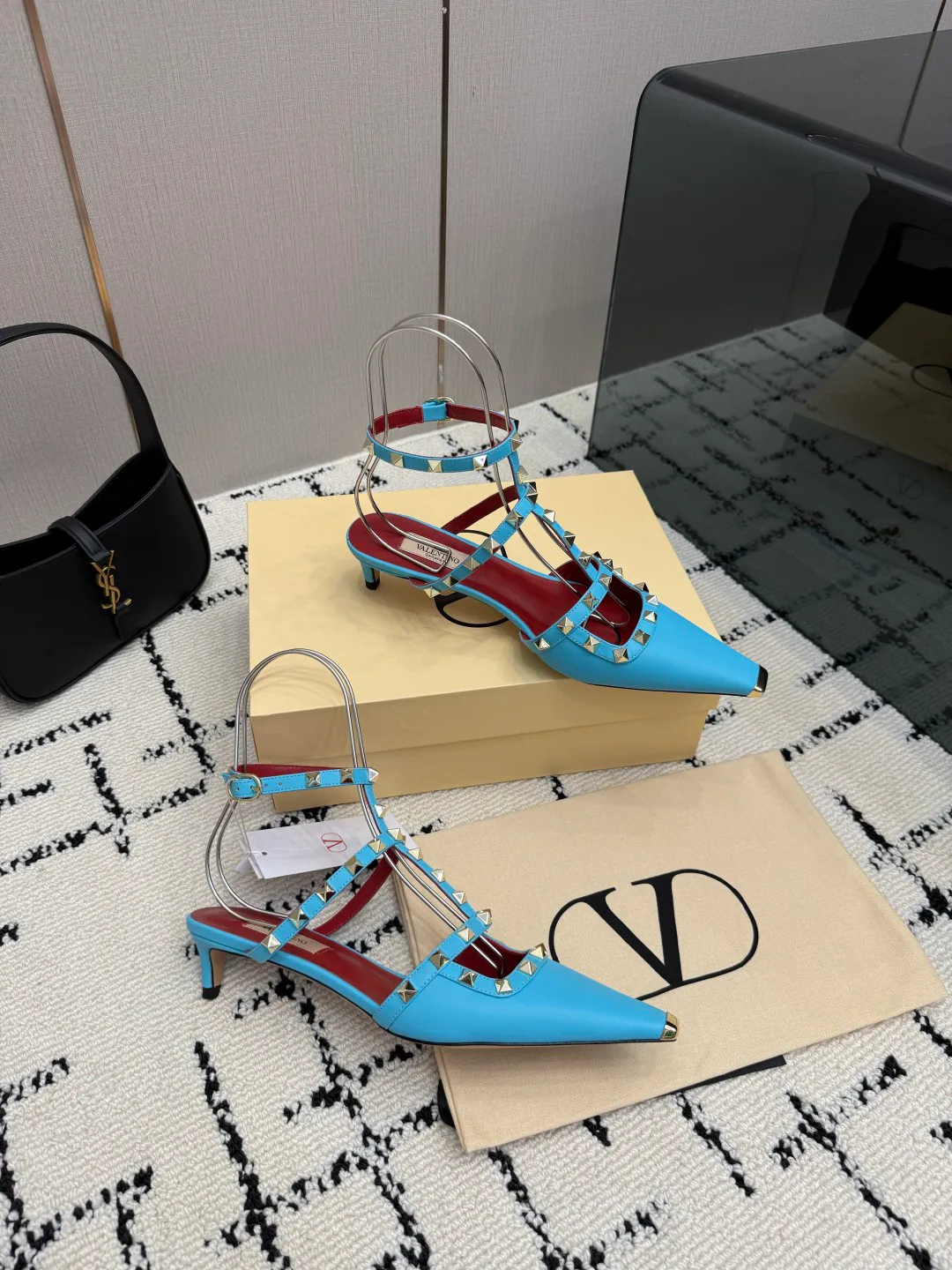 Босоножки Женские Valentino 17594507