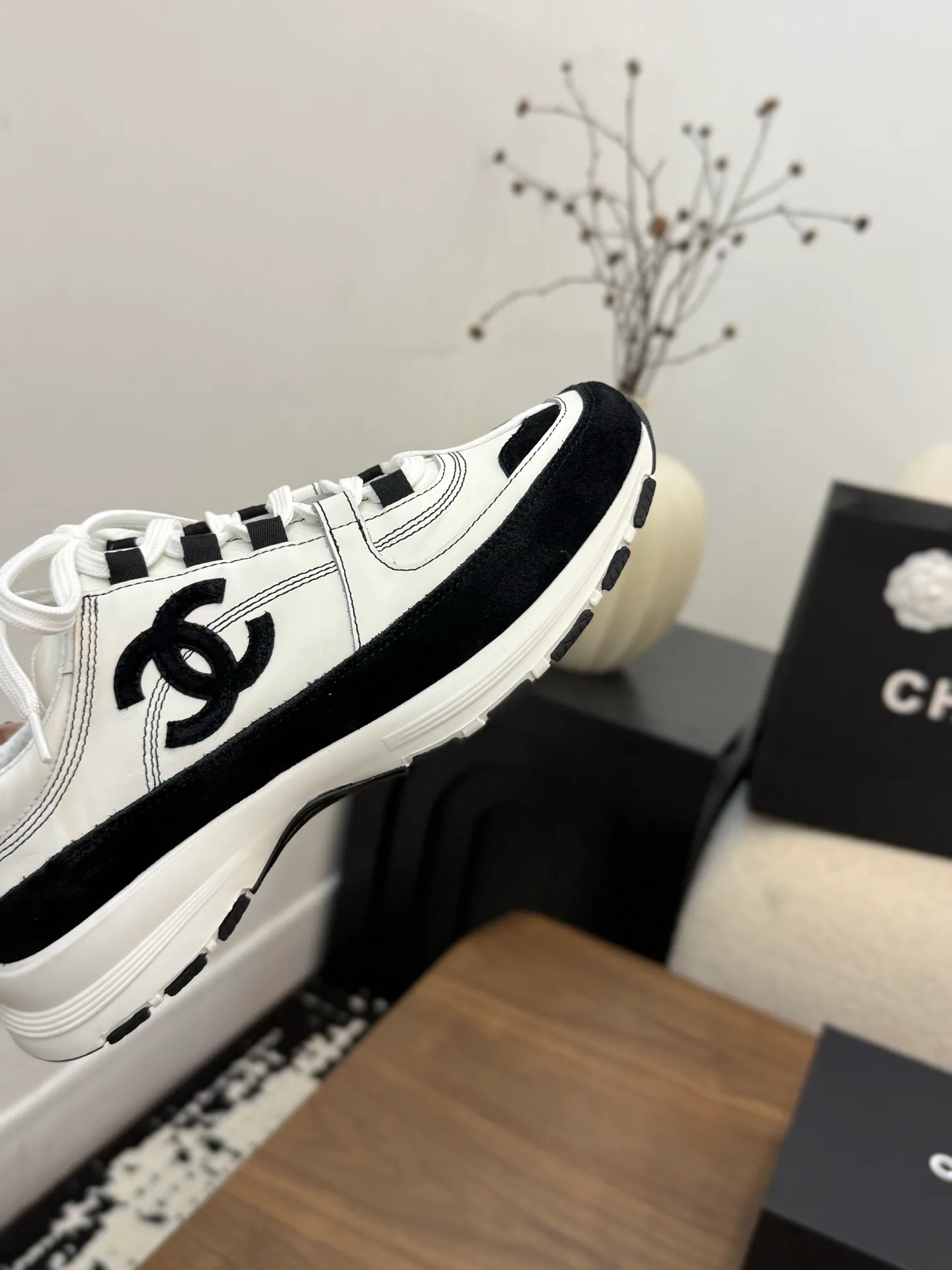 Кроссовки Женские Chanel 11410282