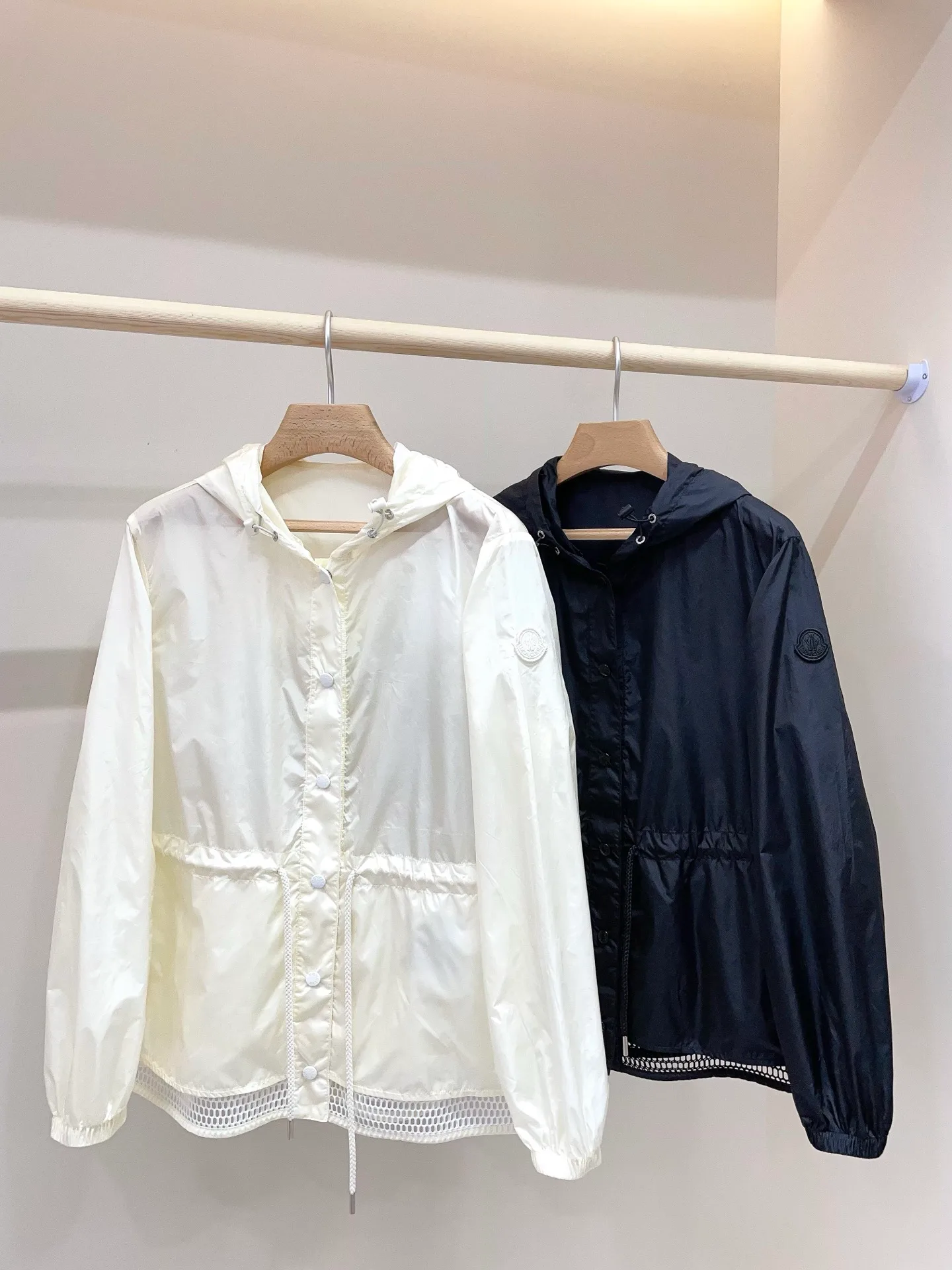 Куртки И Пуховики Женские Moncler 11624109