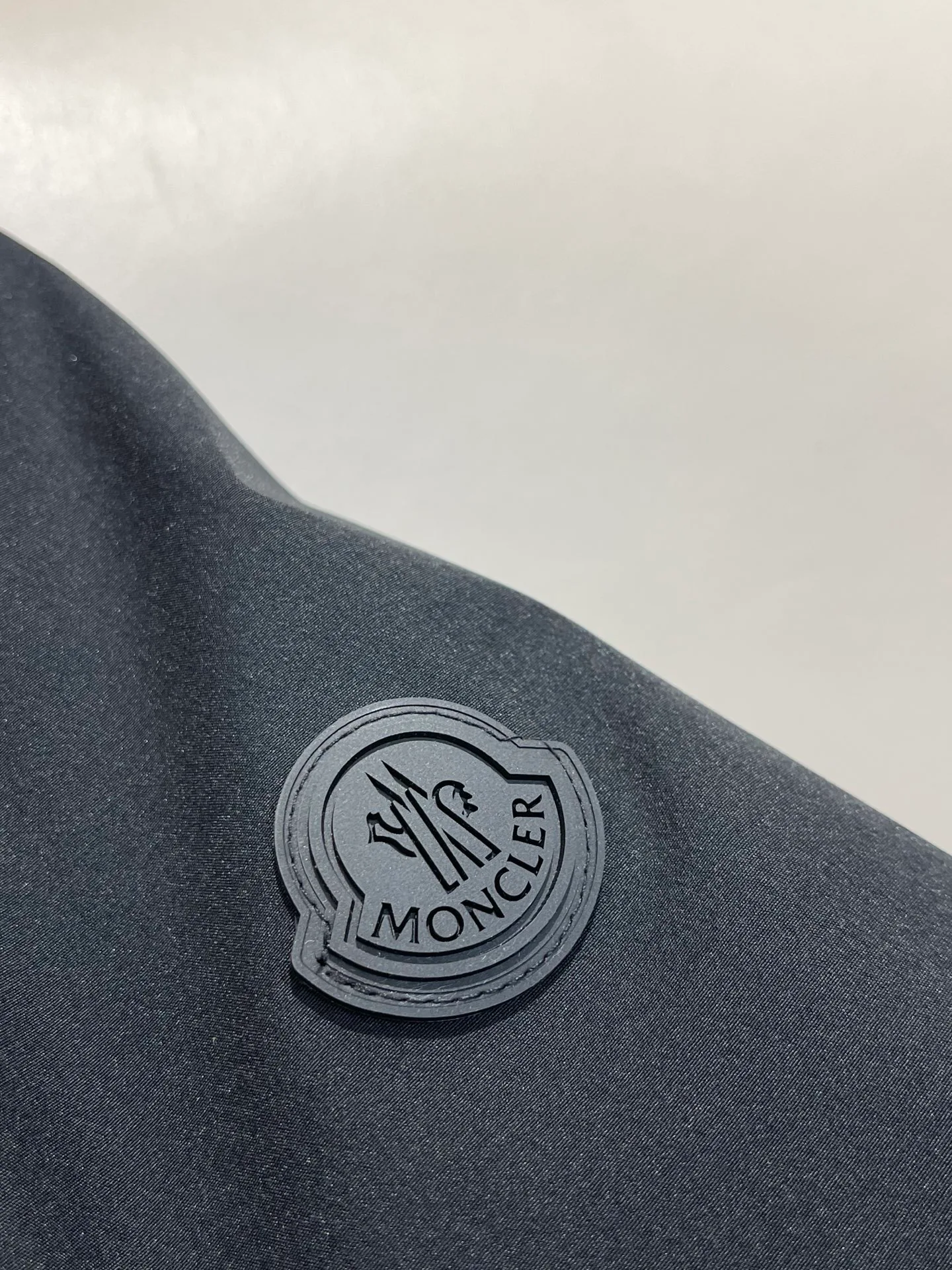Куртки И Пуховики Мужские Moncler 12730040