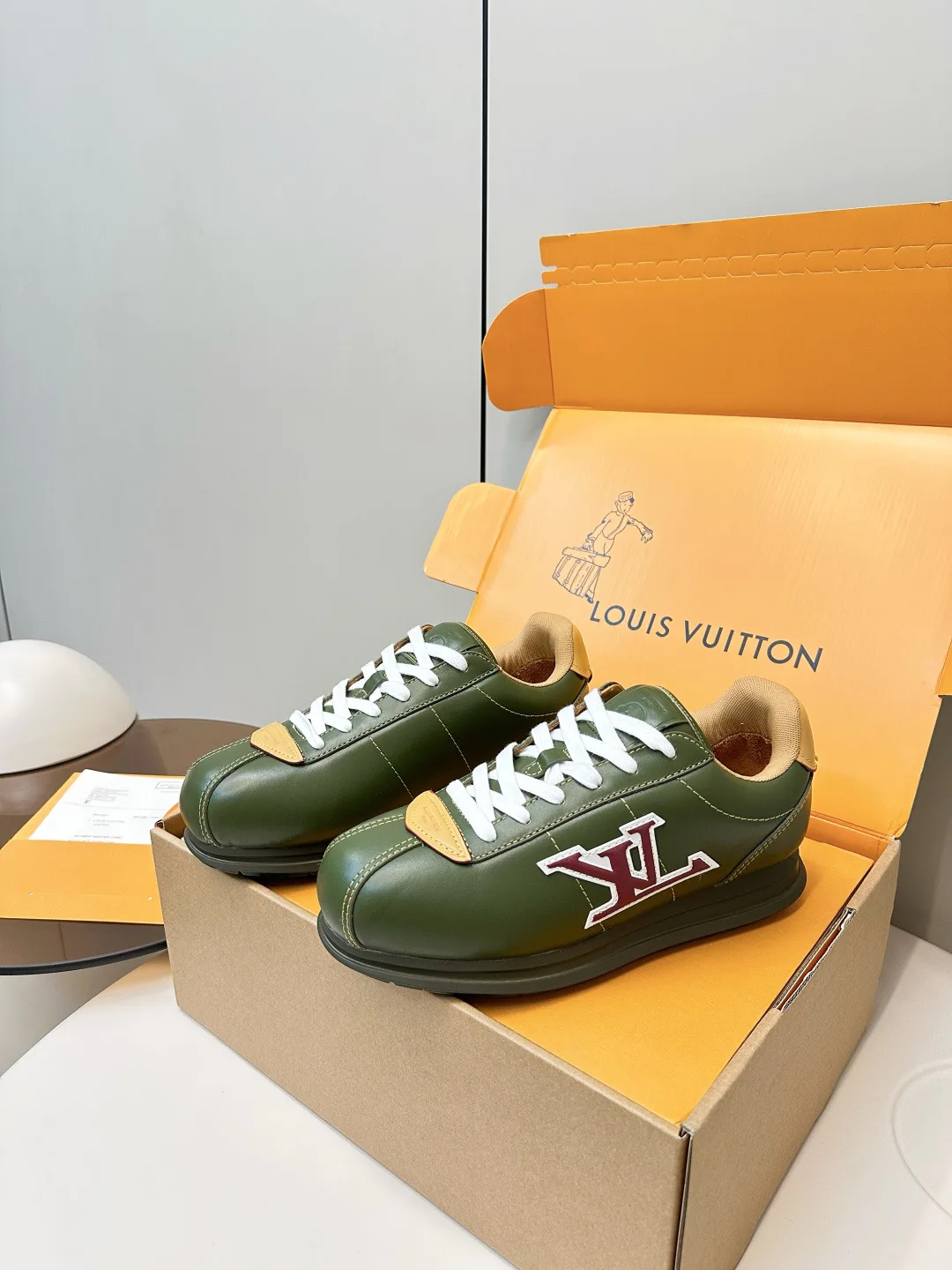 Кроссовки Женские Louis Vuitton 1511733