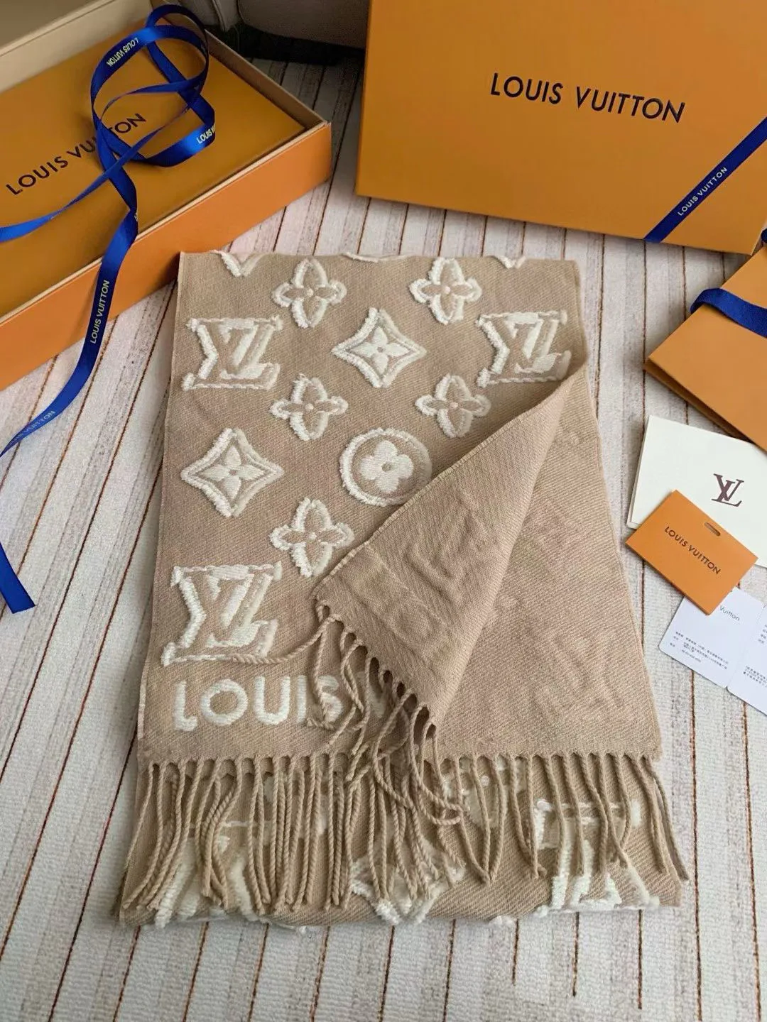 Шарфы Louis Vuitton 4431