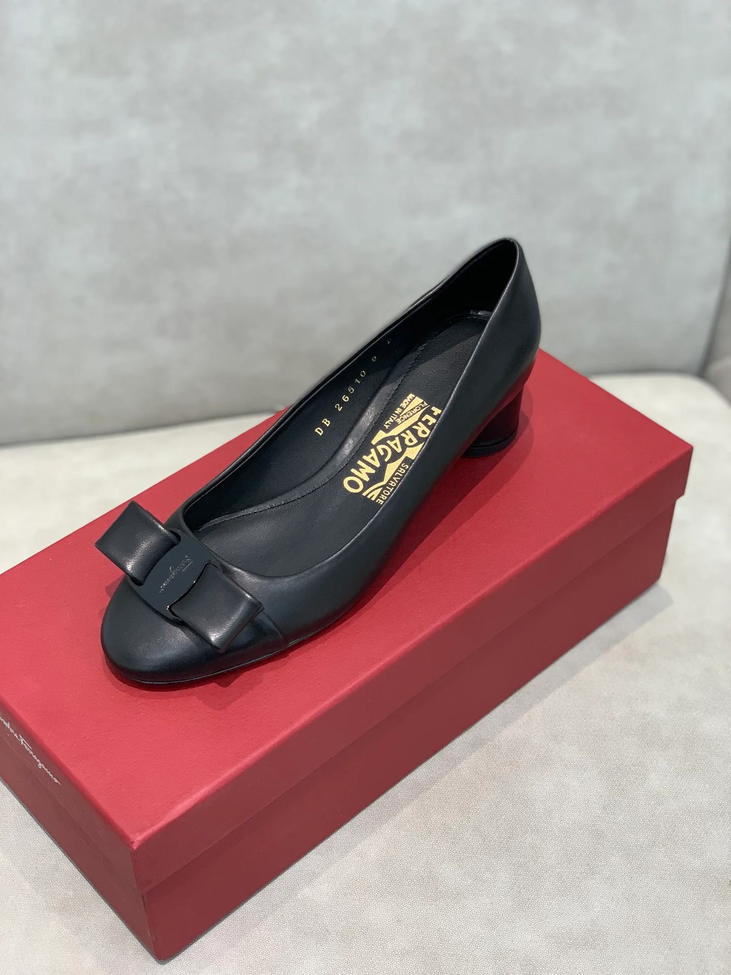 Туфли Женские Salvatore Ferragamo 11675495