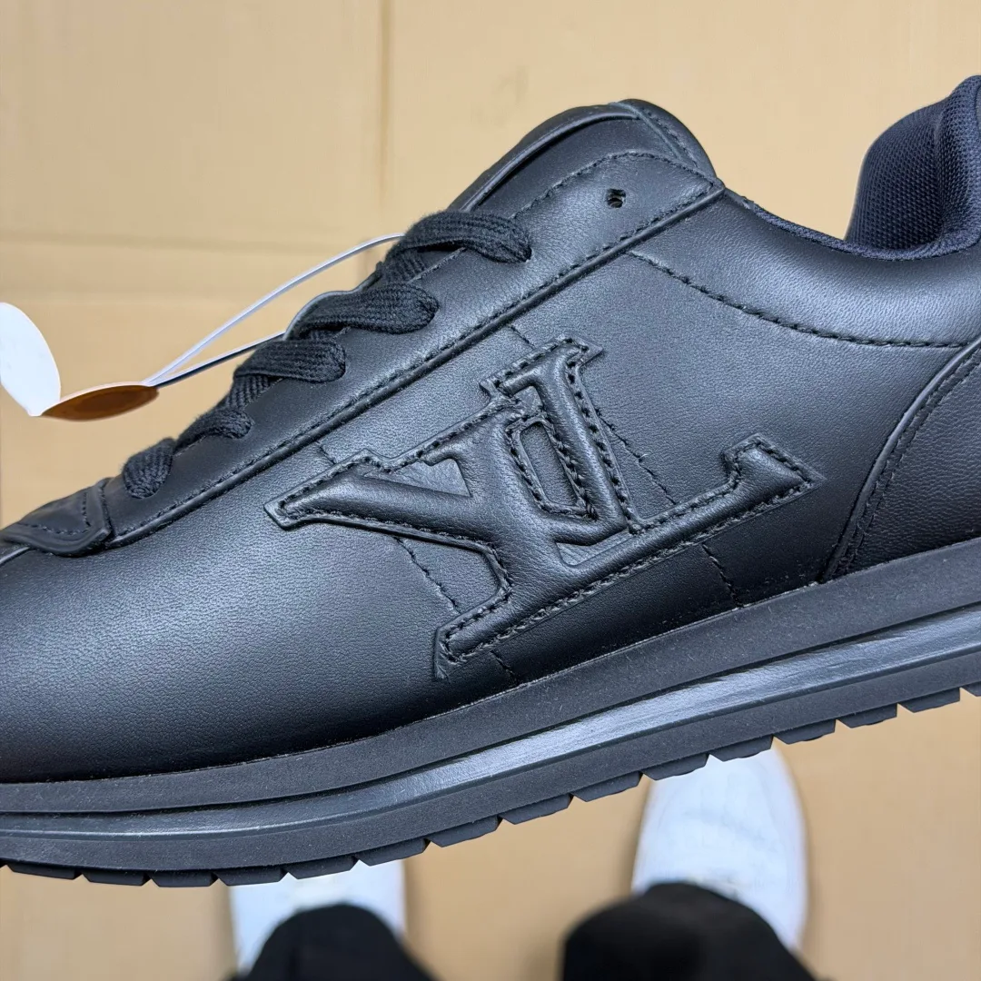 Кроссовки Женские Louis Vuitton 10220614