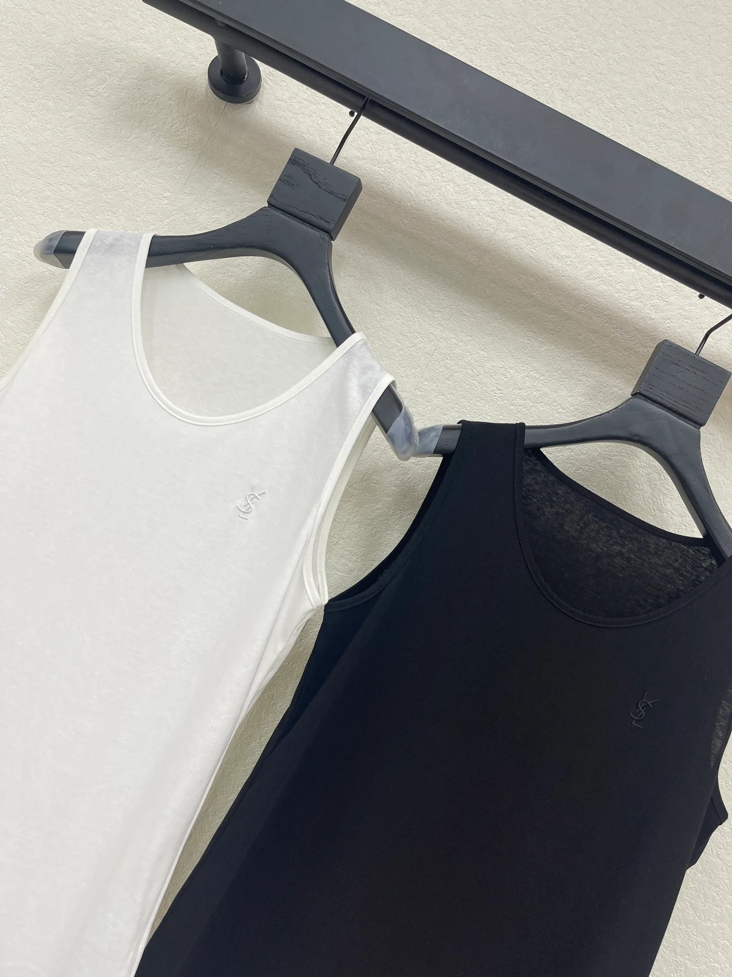 Топы Женские Saint Laurent 12637806