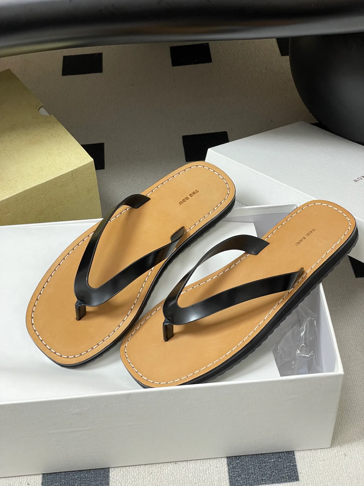 Шлепанцы Женские The Row 11898663