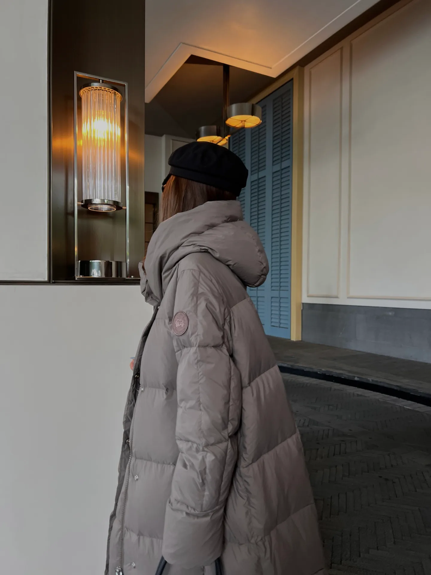 Куртки И Пуховики Женские Canada Goose 18108338