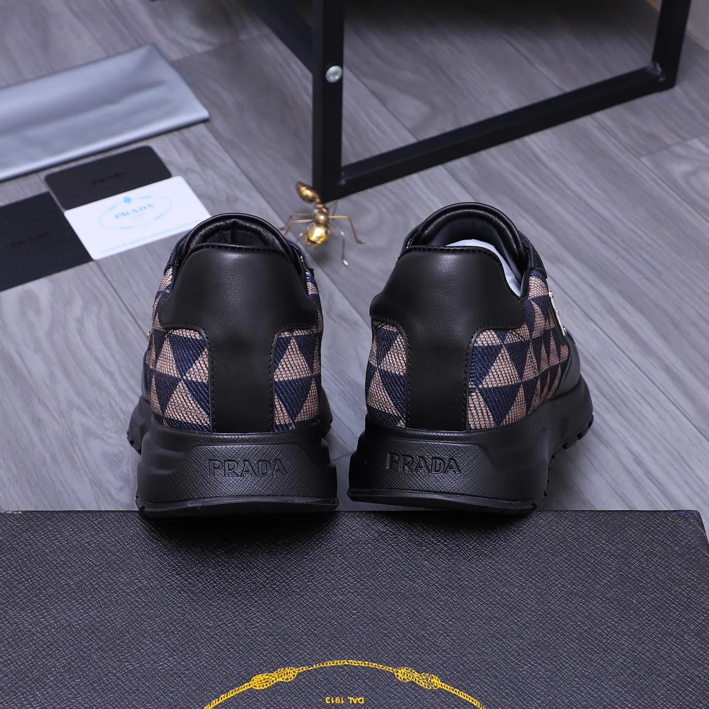 Кроссовки Женские Prada 17429864