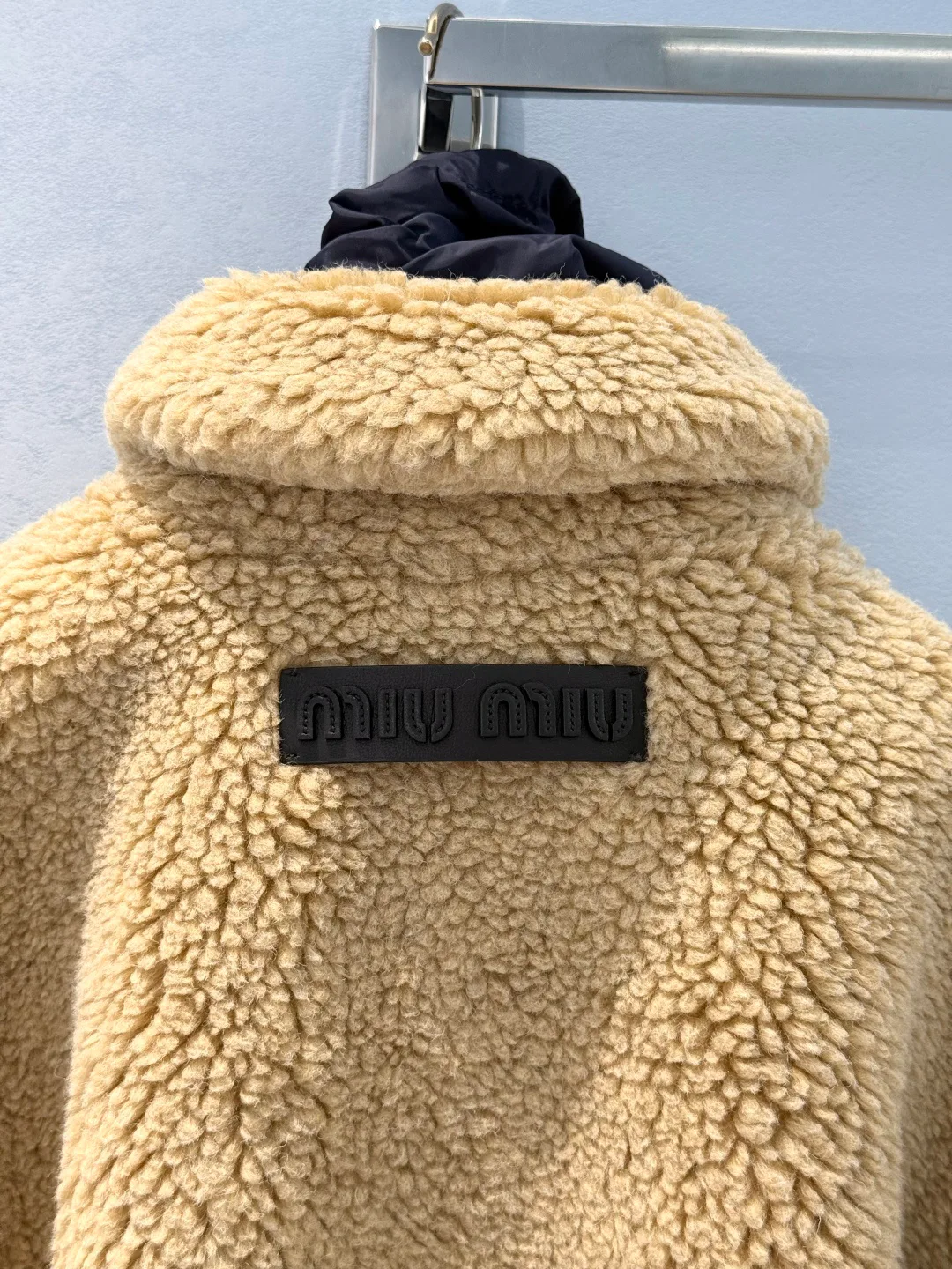 Куртки И Пуховики Женские Miu Miu 18826629
