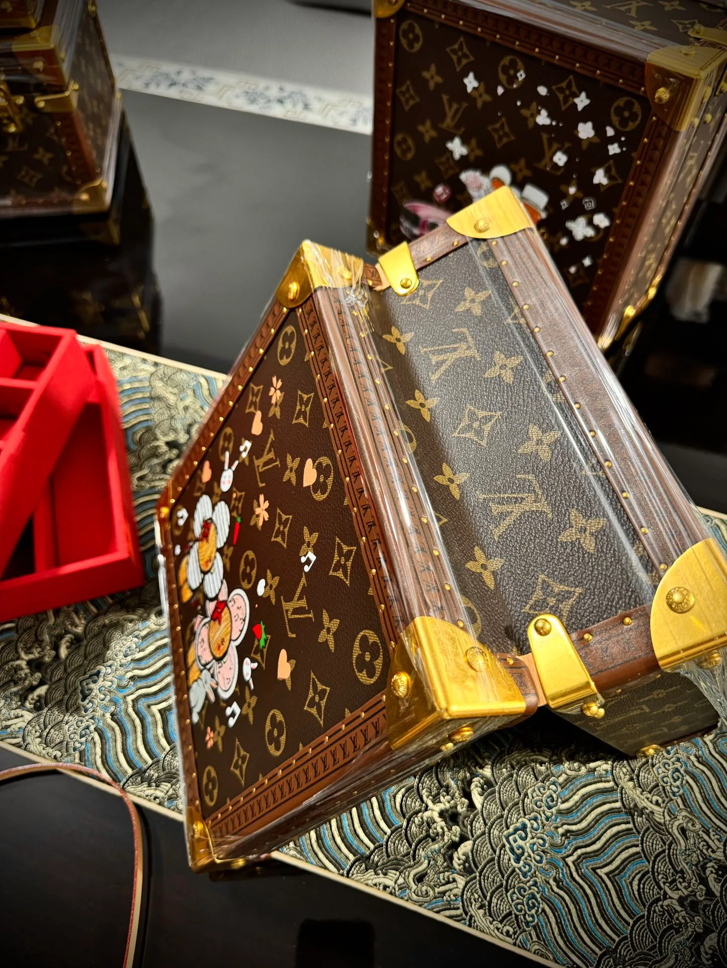 Текстиль Louis Vuitton 1383354