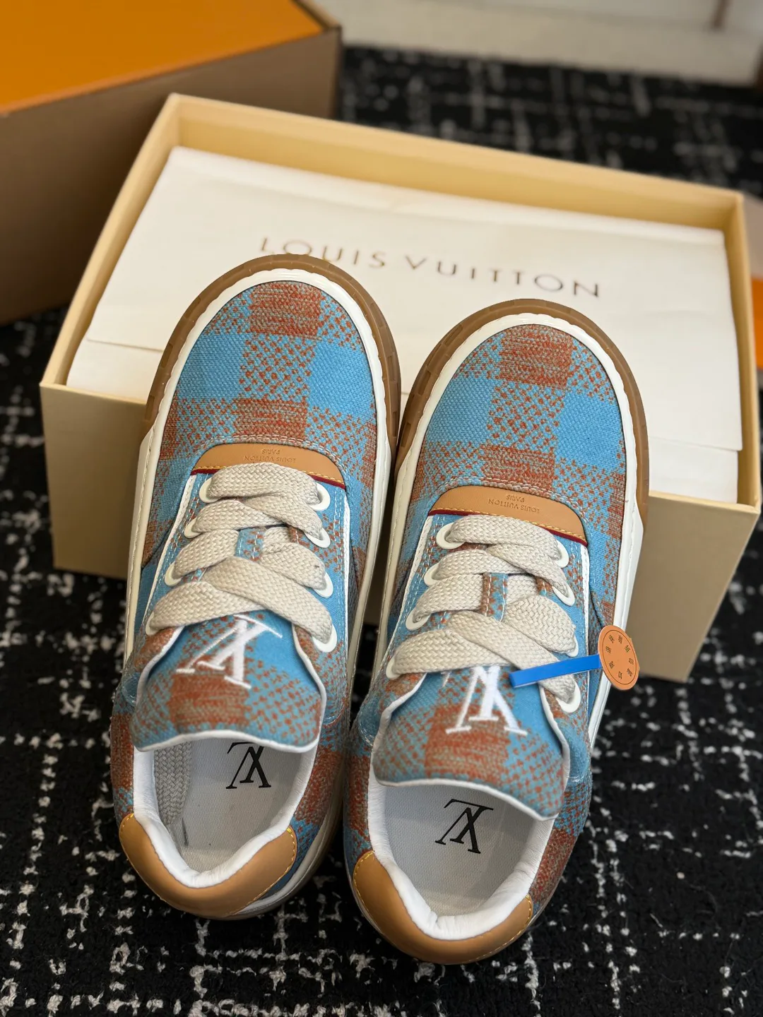 Кроссовки Женские Louis Vuitton 2671136