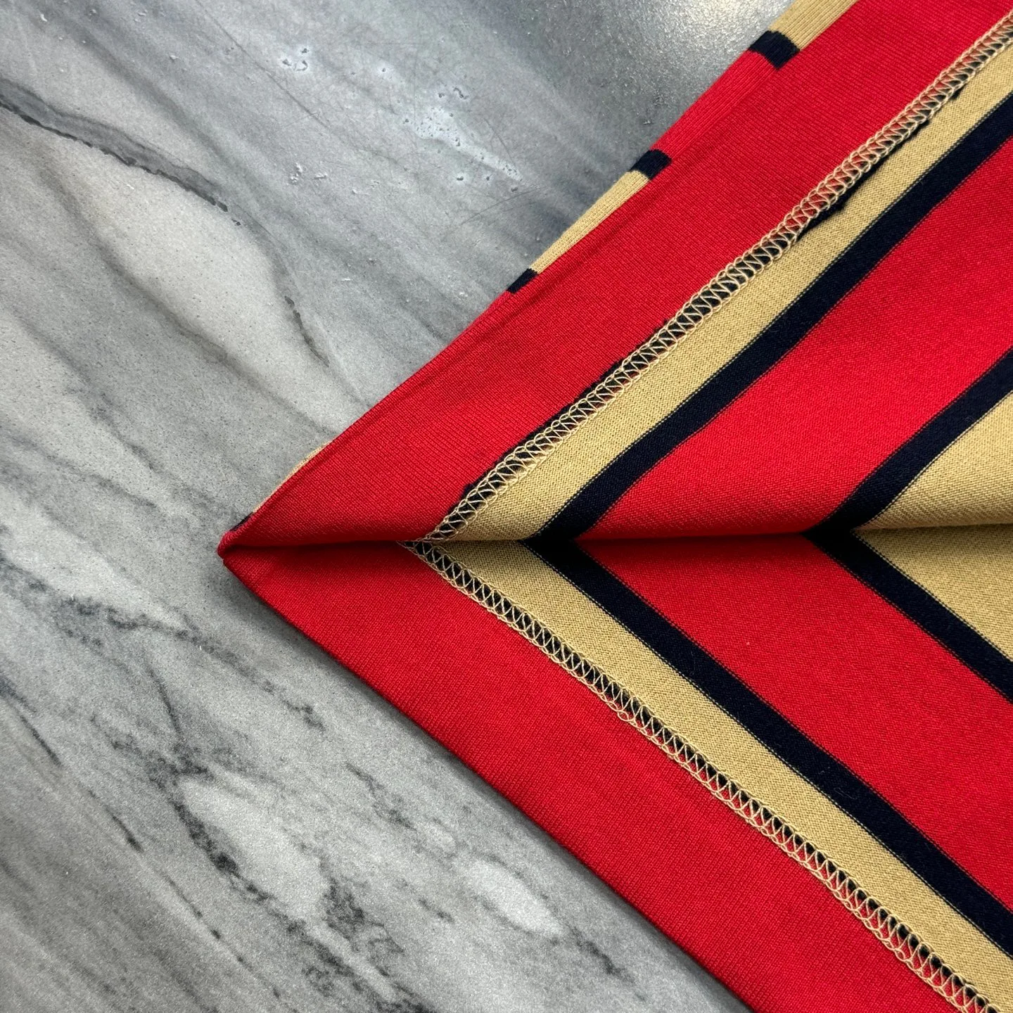 Футболки Женские Prada 5185