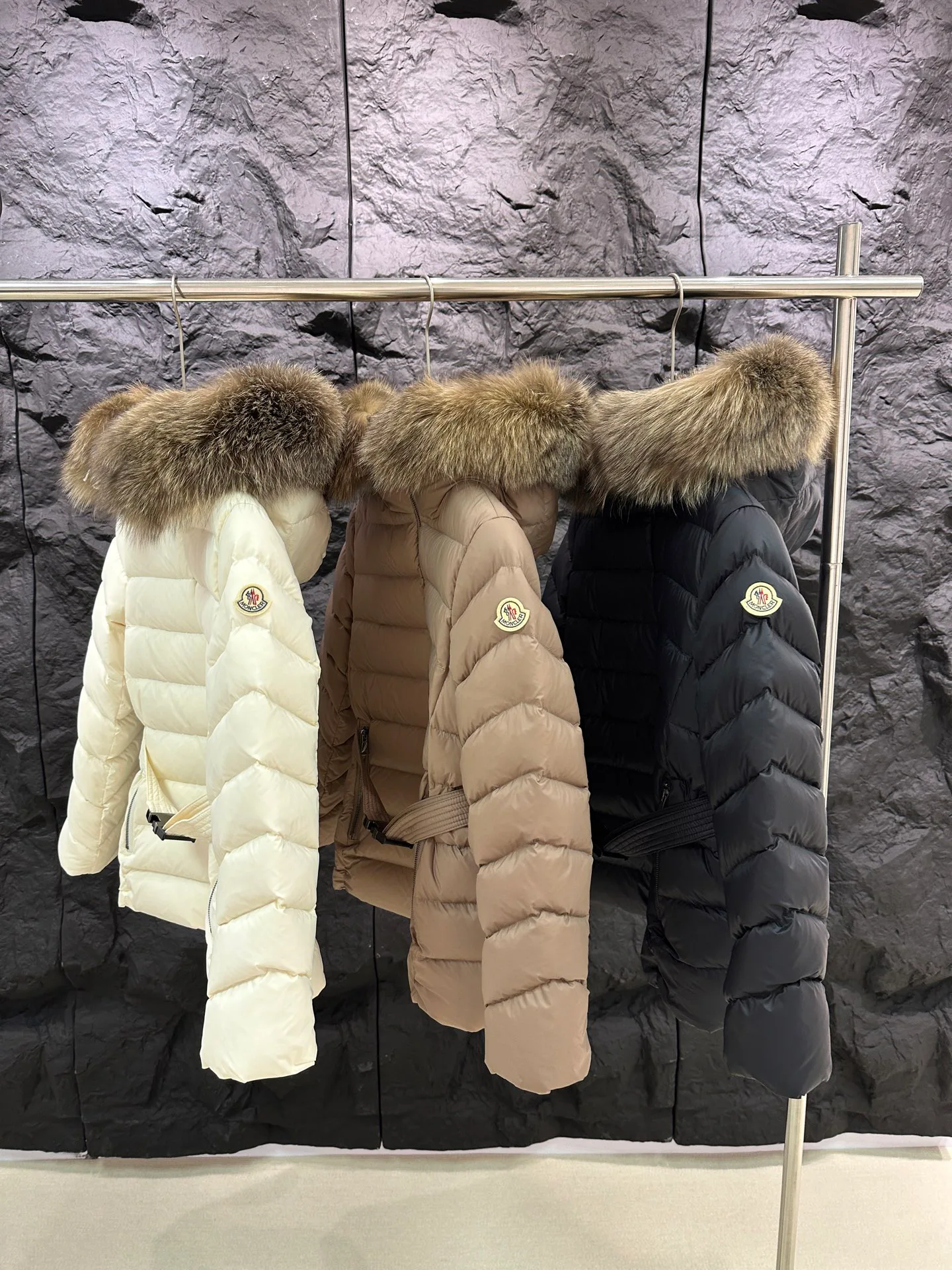 Куртки И Пуховики Женские Moncler 19636114