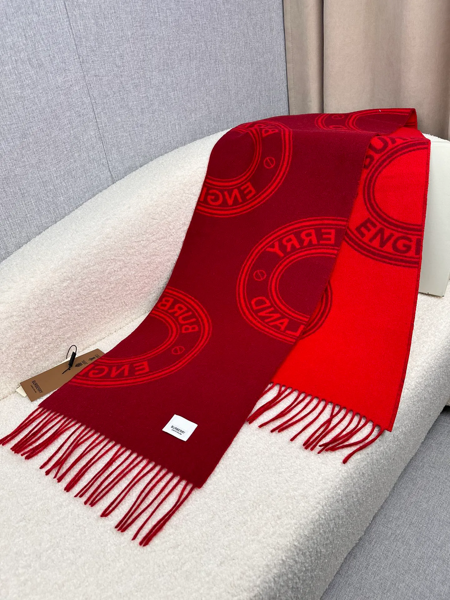 Шарфы Burberry 920472