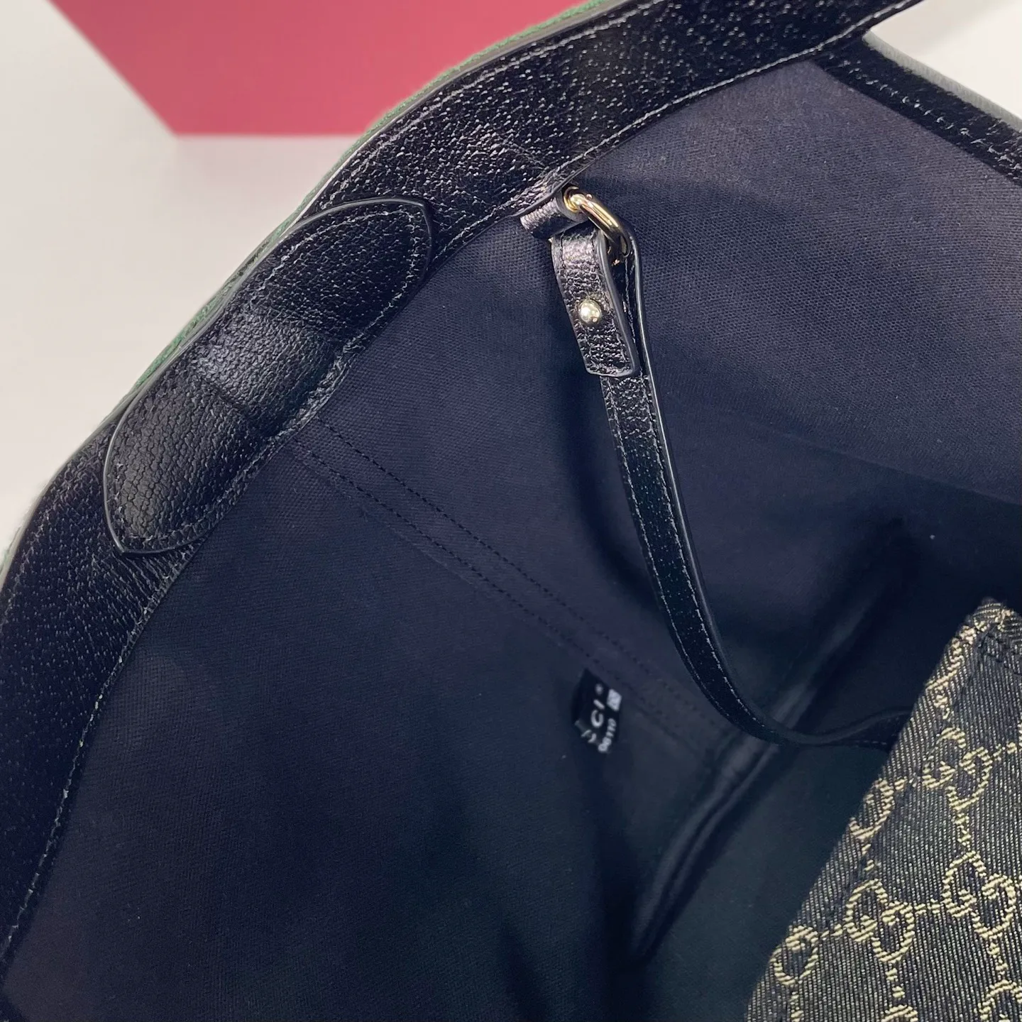 Классические Сумки Женские Gucci 11825964