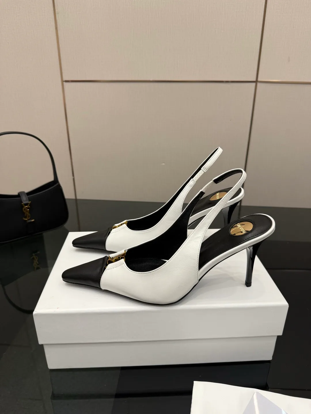 Босоножки Женские Saint Laurent 11409917