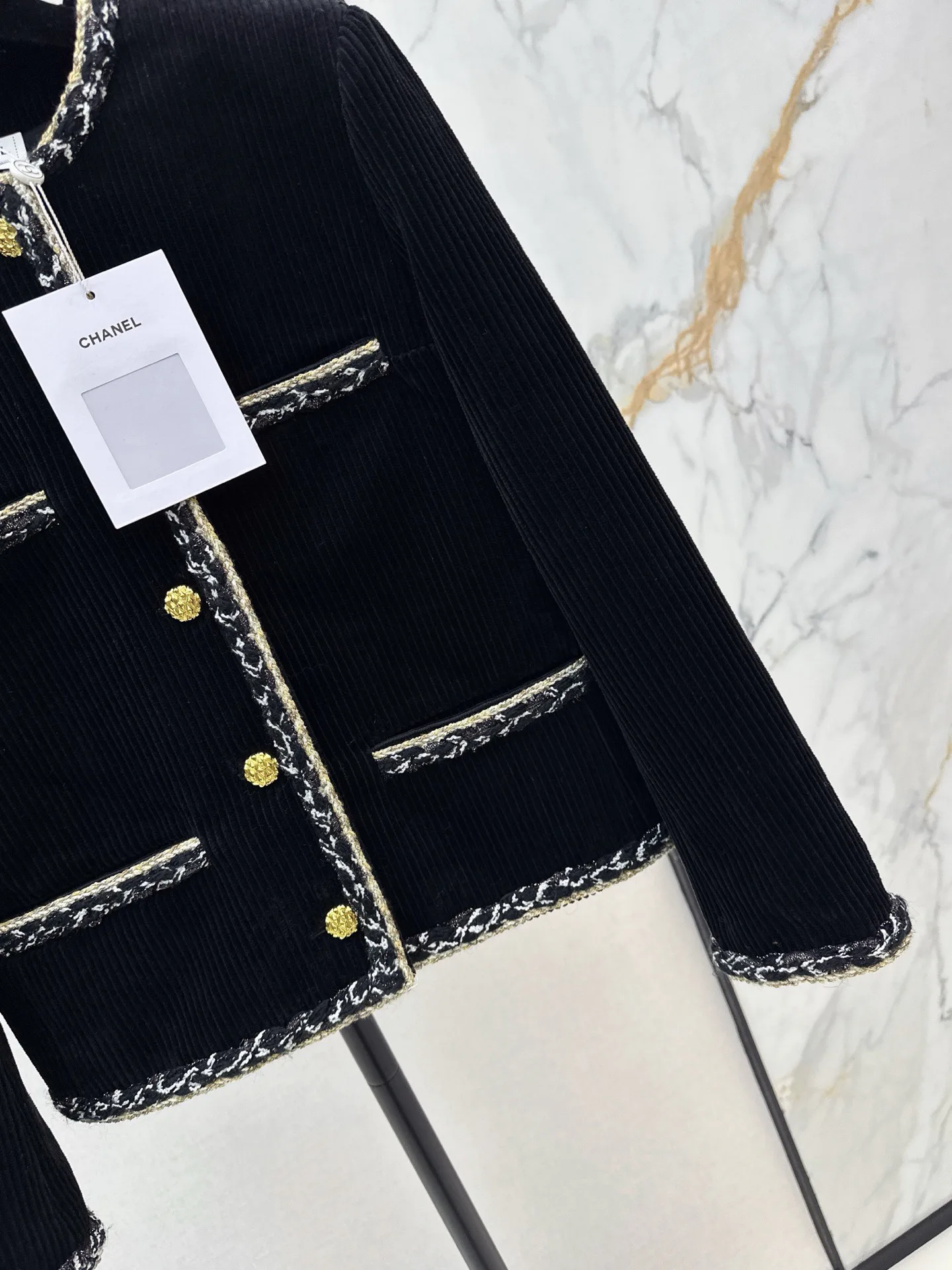 Жакеты Женские Chanel 18031508