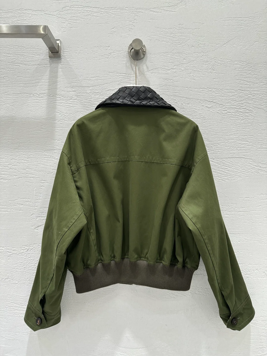 Кожаные Куртки И Дублёнки Женские Bottega Veneta 13309672