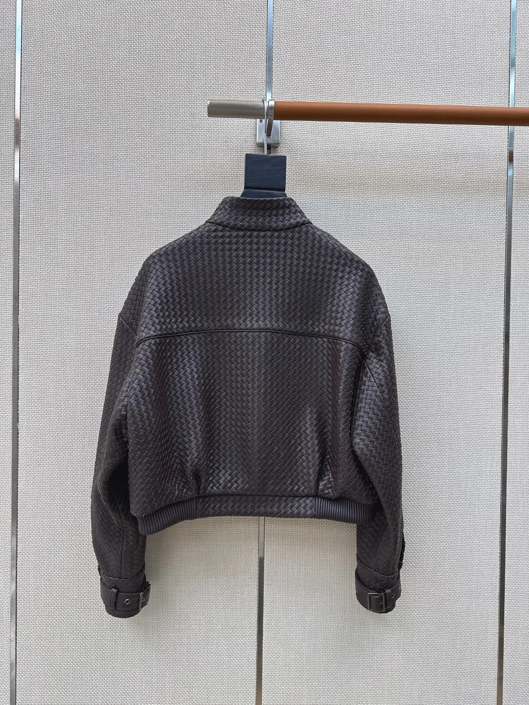 Кожаные Куртки И Дублёнки Женские Bottega Veneta 11527586