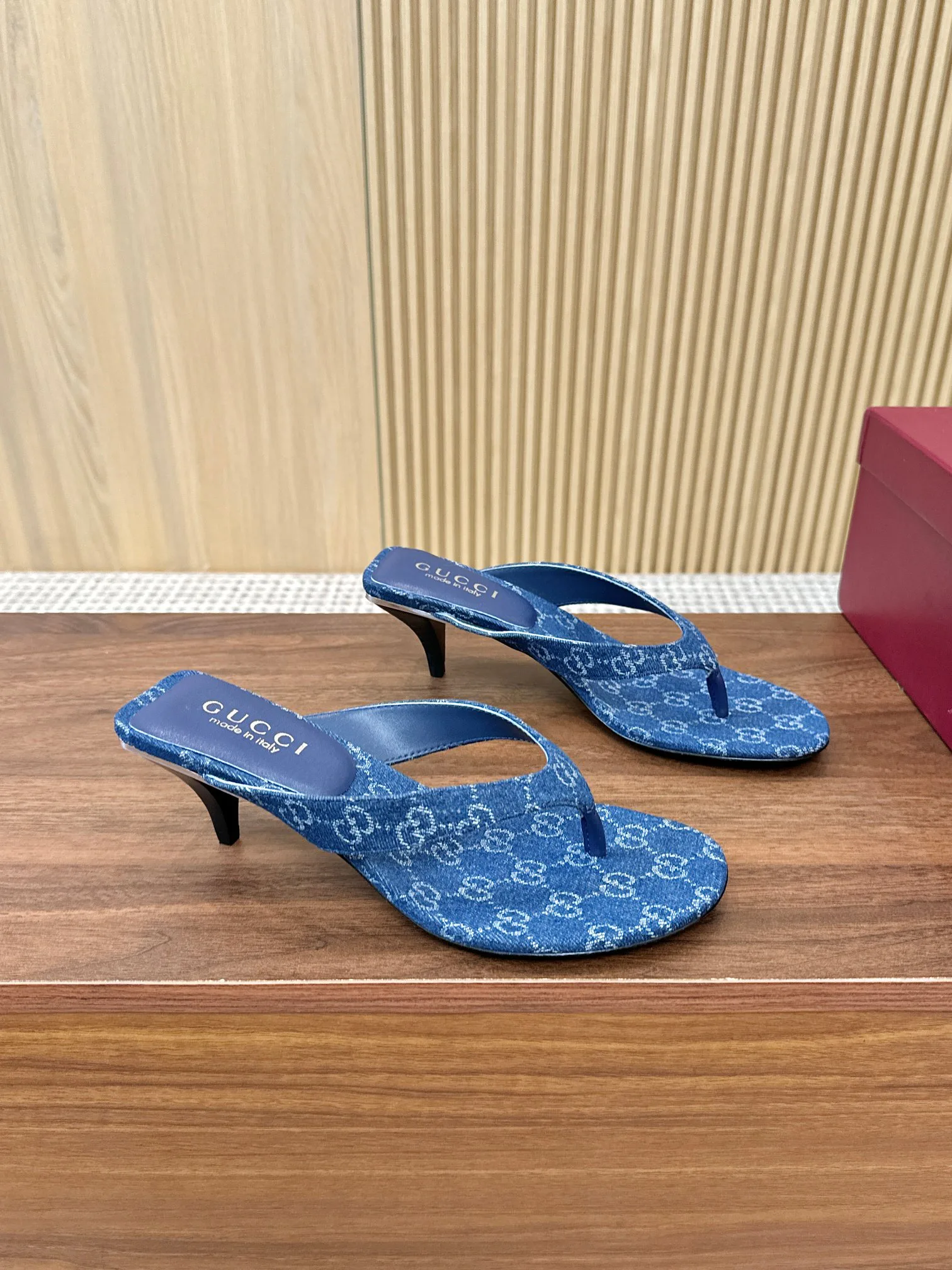 Босоножки Женские Gucci 13480534