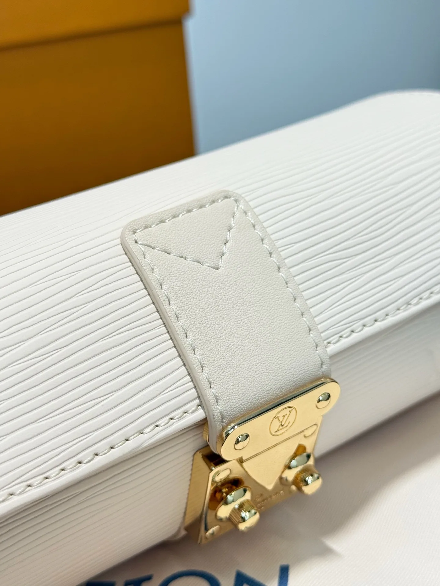 Текстиль Louis Vuitton 1383243